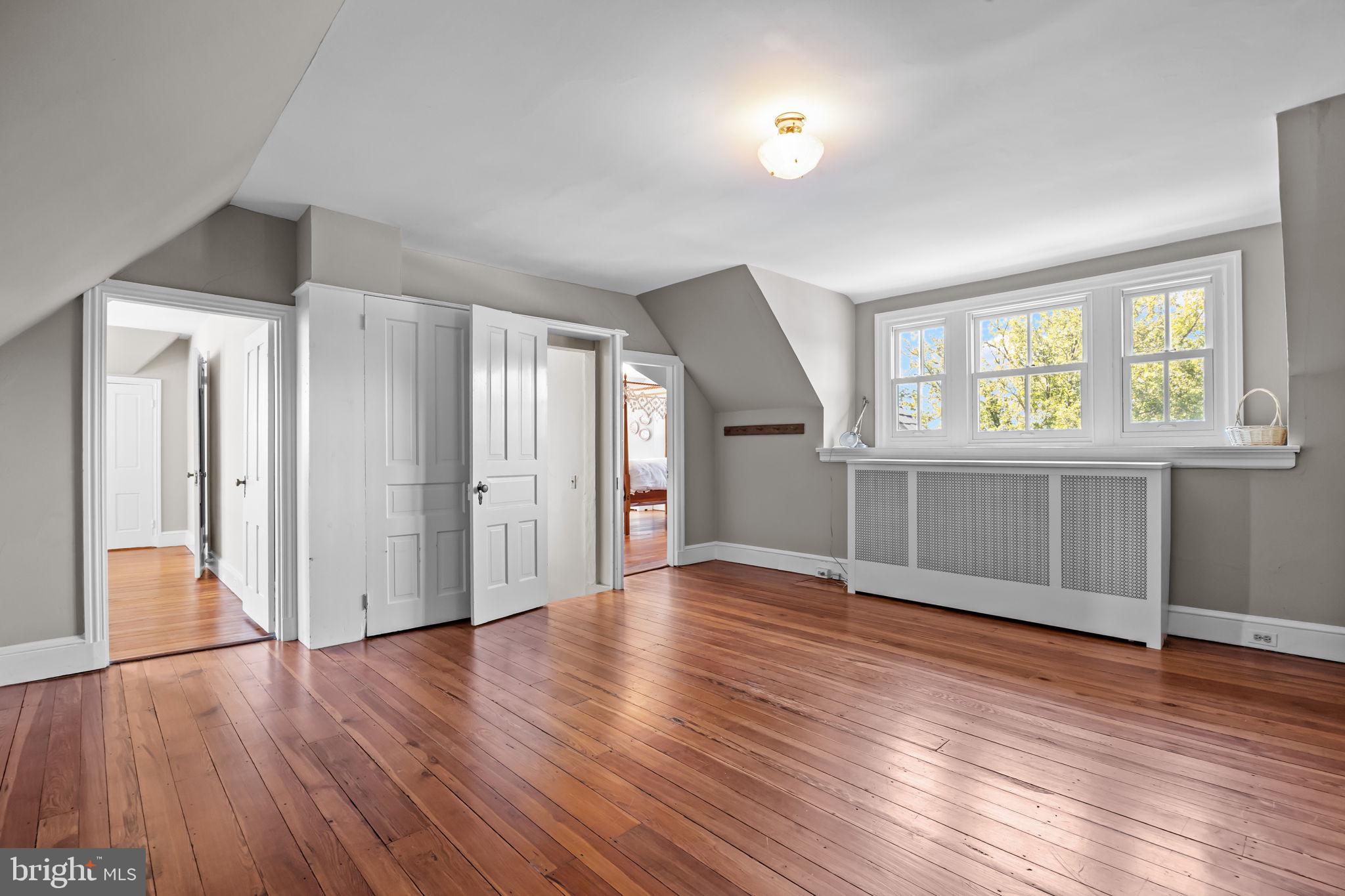 FLOURTOWN - Residential