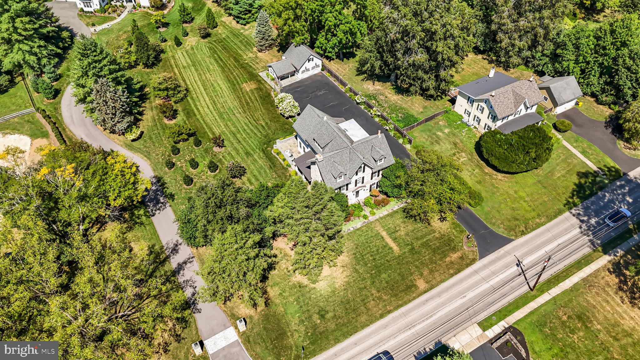 FLOURTOWN - Residential