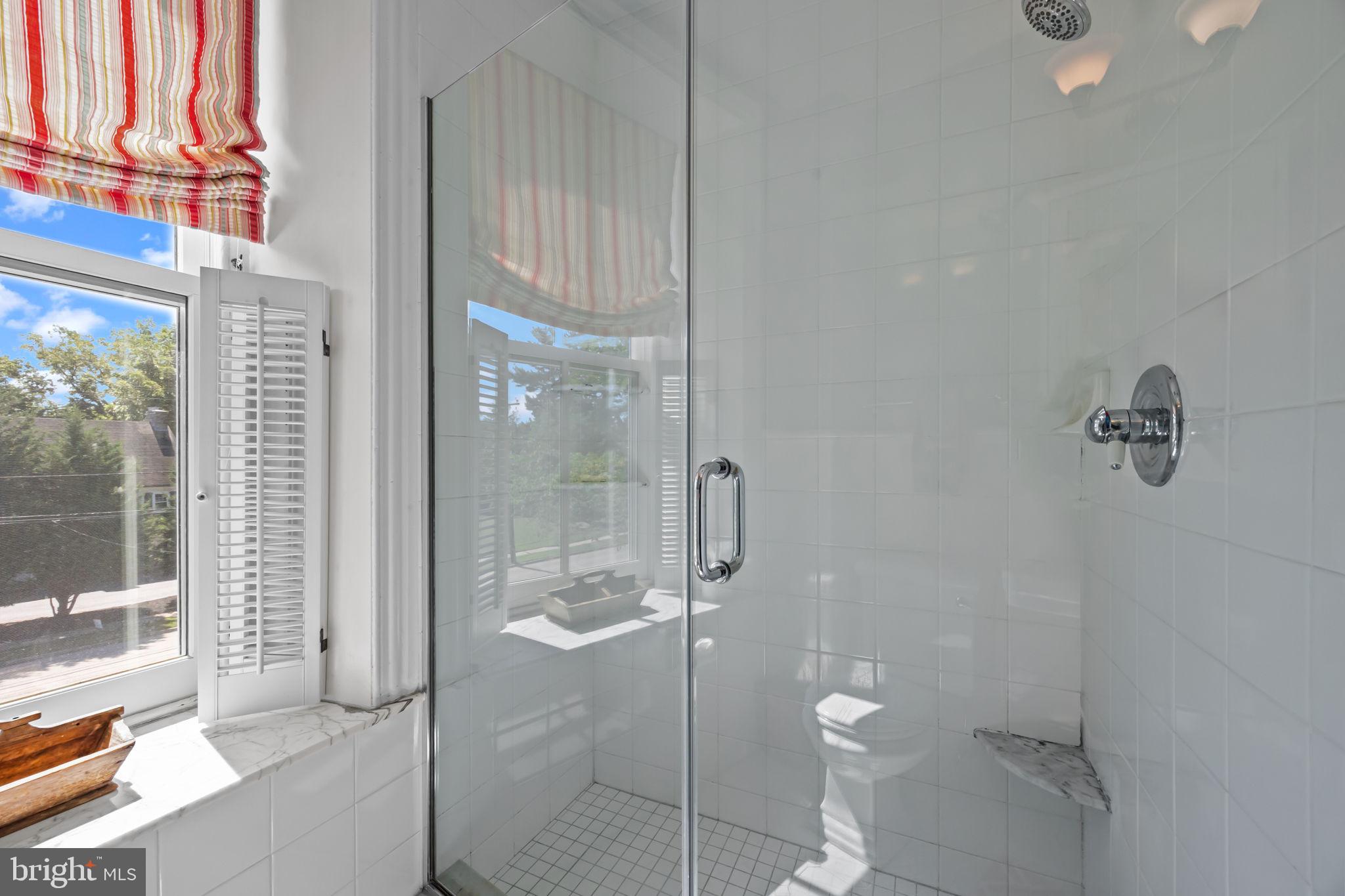 FLOURTOWN - Residential