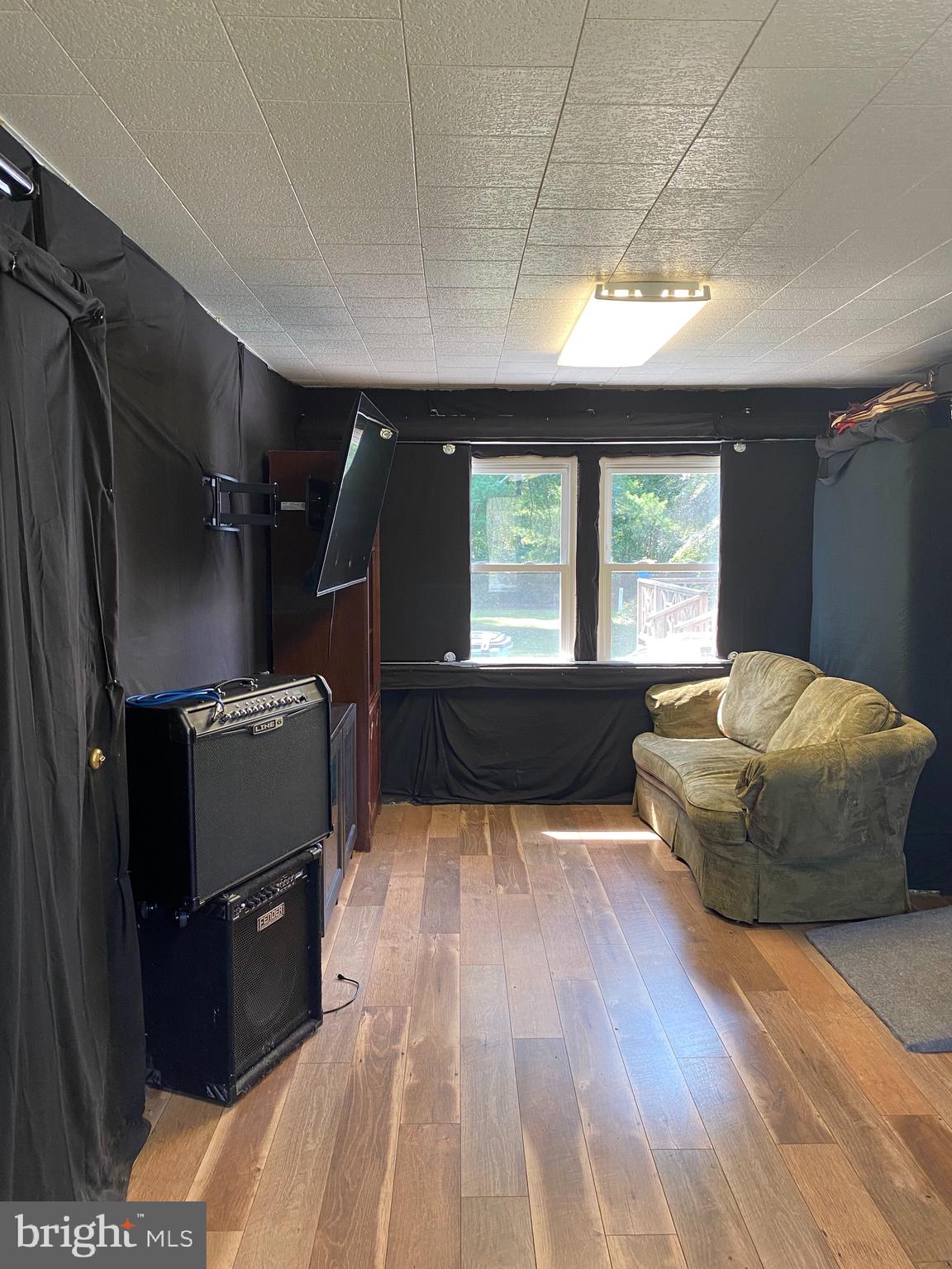 ABERDEEN HILLS - Residential