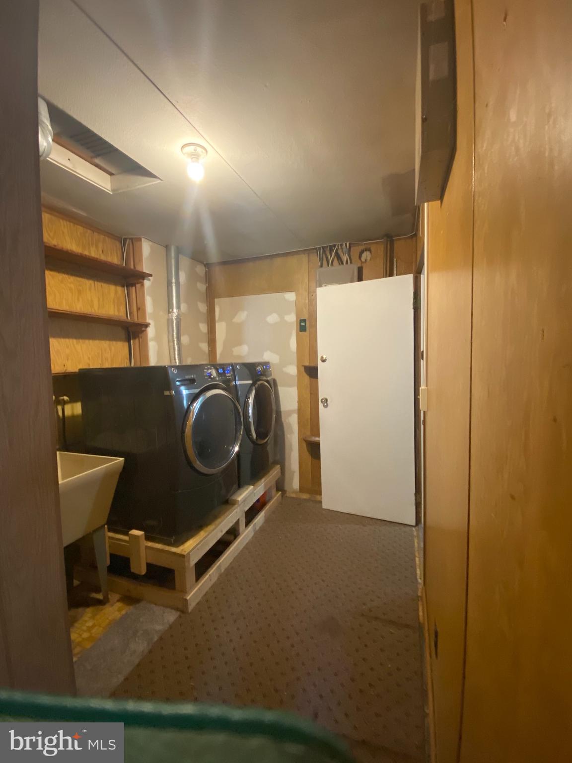 ABERDEEN HILLS - Residential