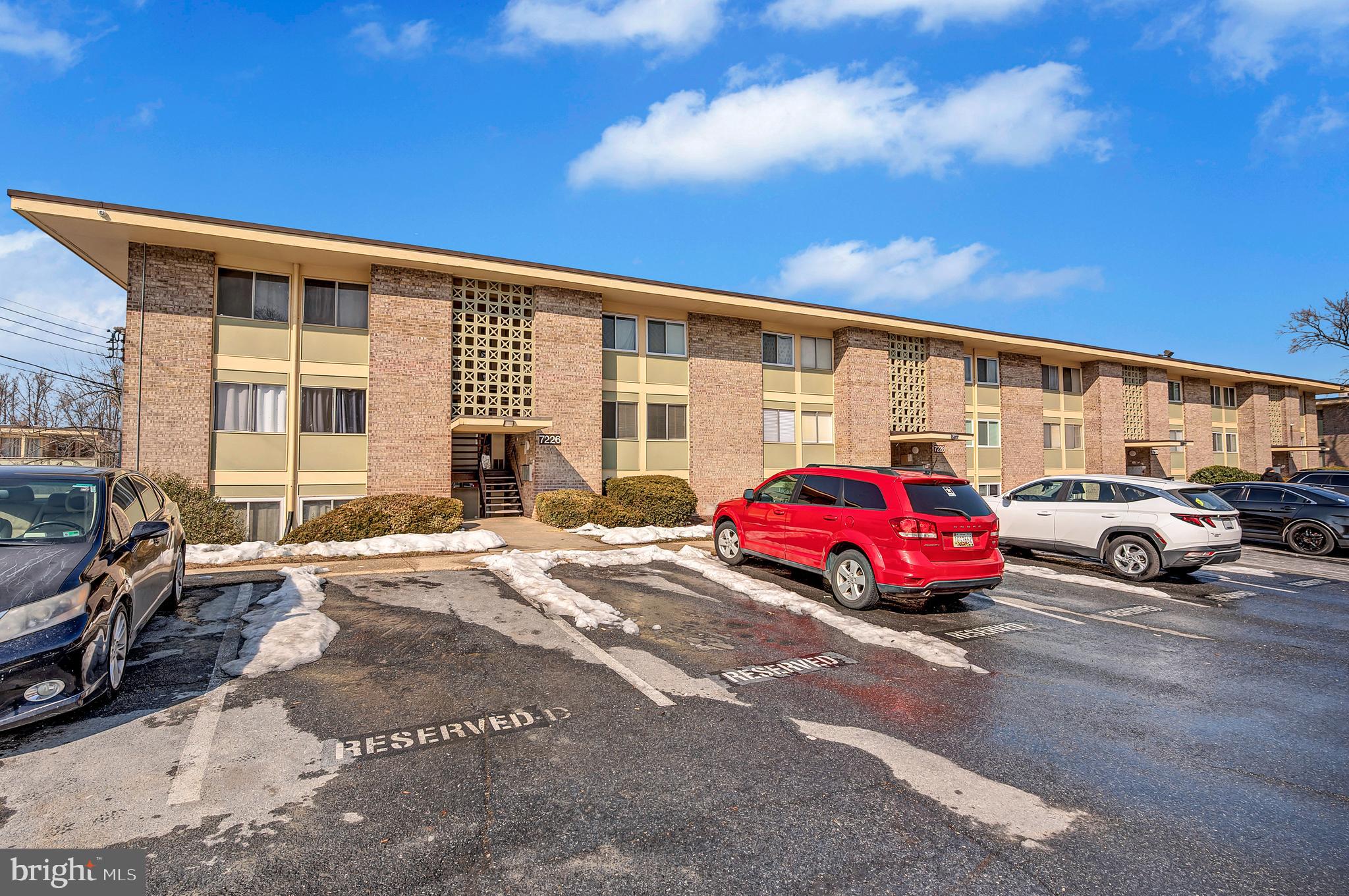 HOLLY HILL CONDOMINIUMS - Residential