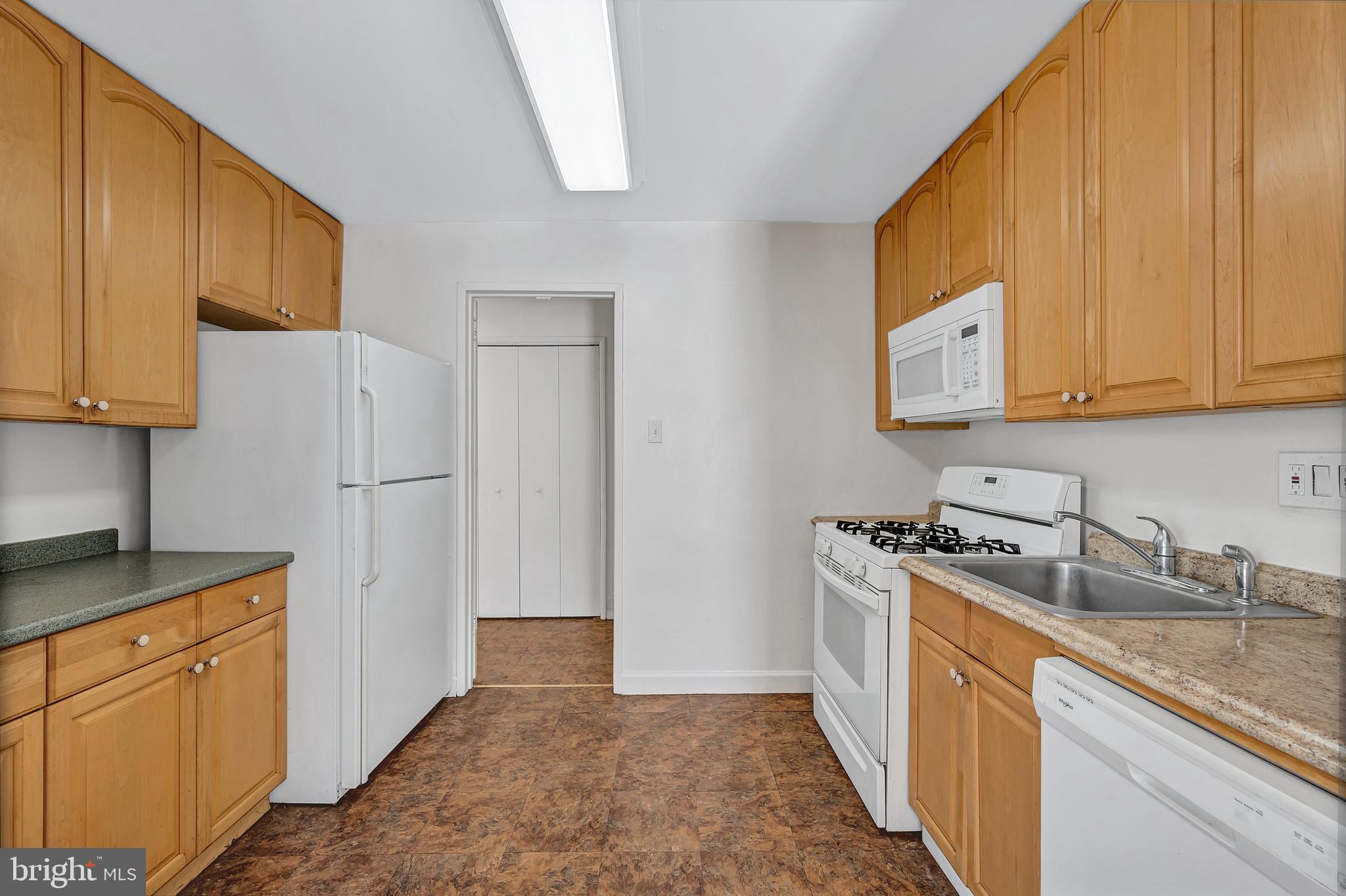 7226 DONNELL PLACE C-2