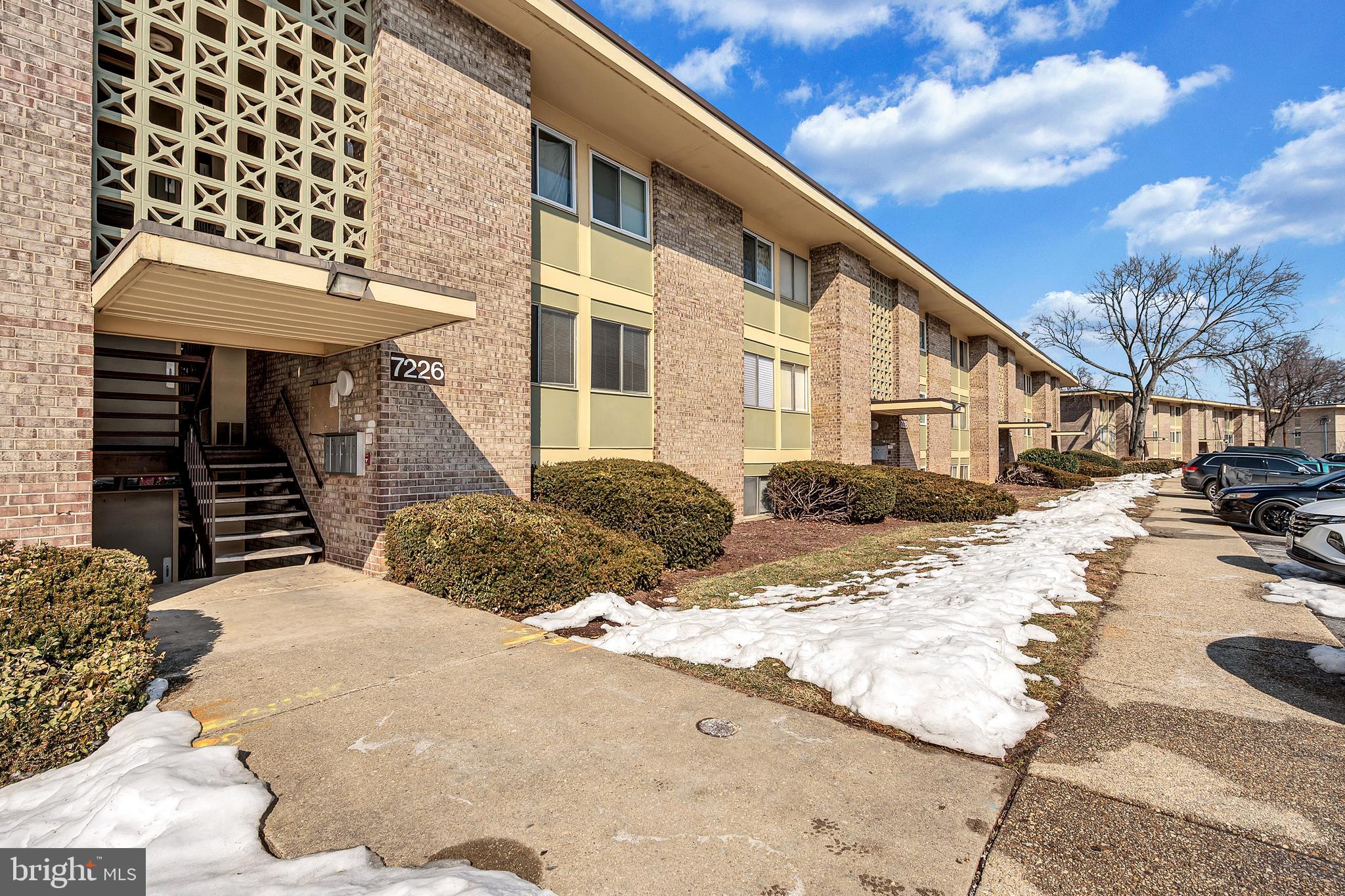 HOLLY HILL CONDOMINIUMS - Residential