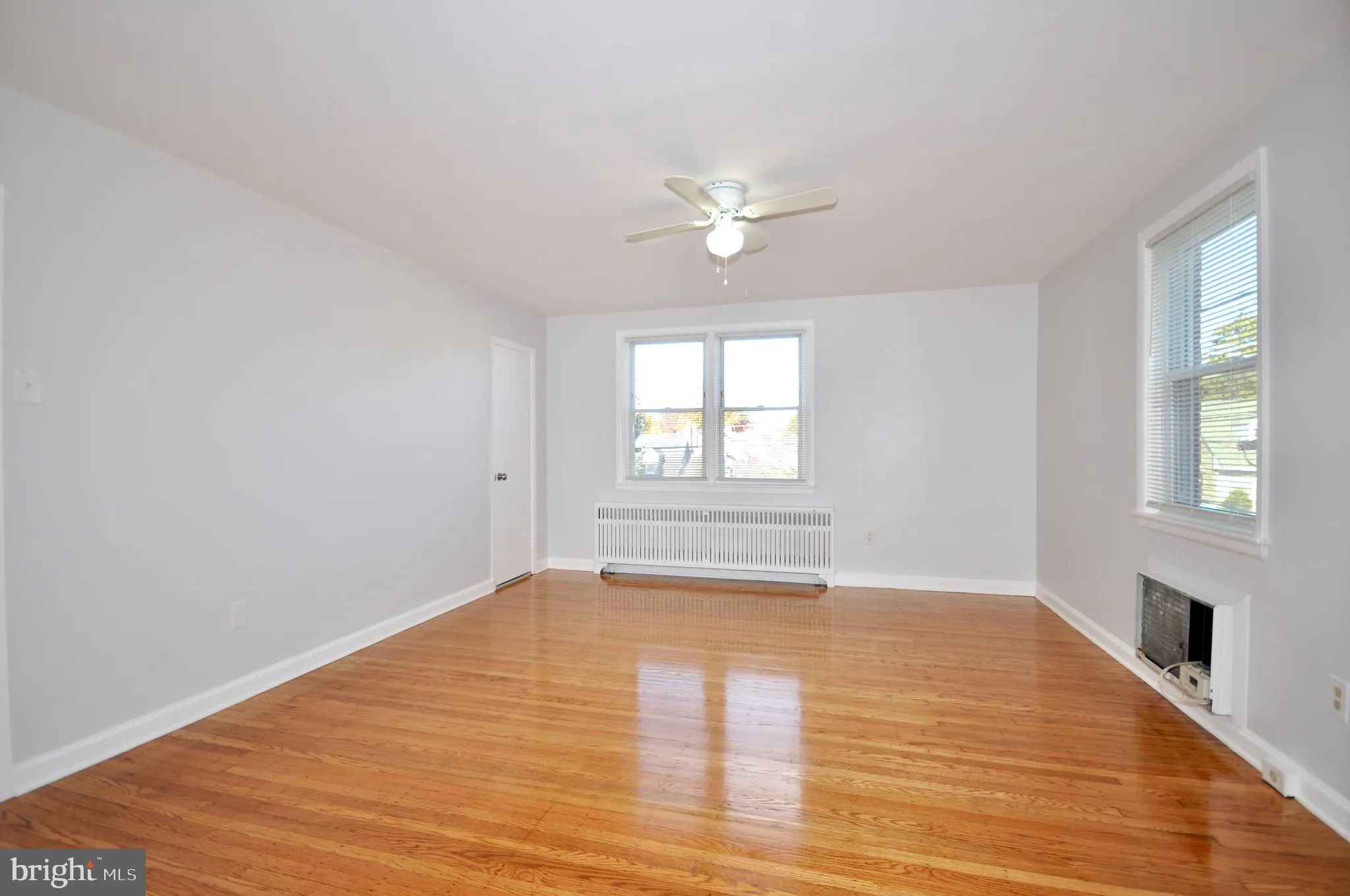 Philadelphia, Pennsylvania 19111, United States, 2 Bedrooms Bedrooms, ,1 BathroomBathrooms,Residential,Active,242846