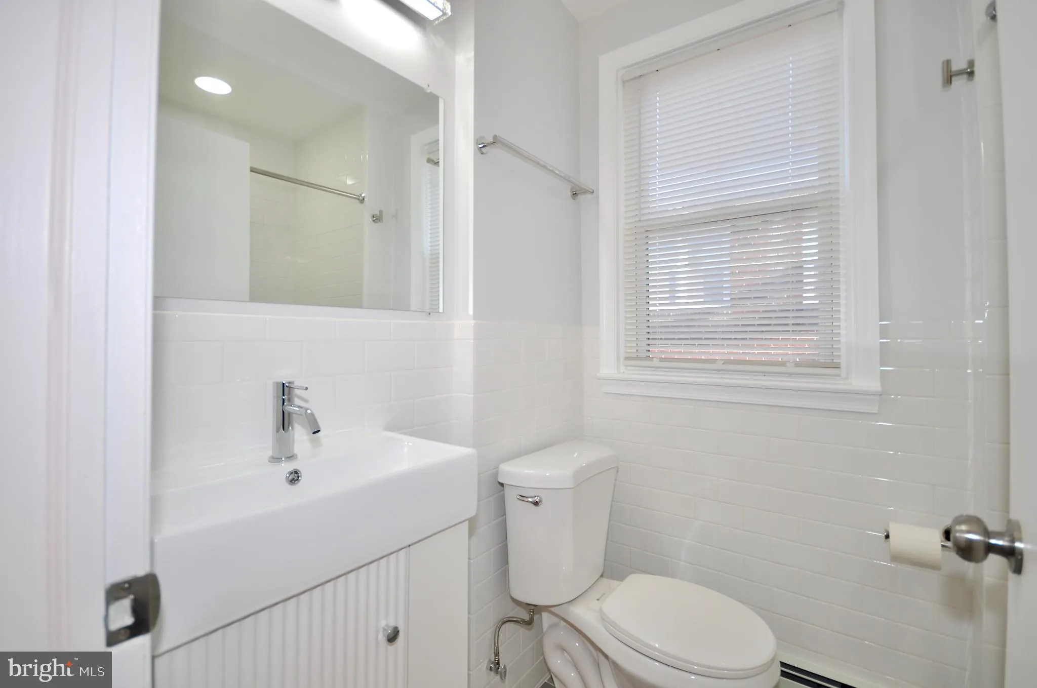 Philadelphia, Pennsylvania 19111, United States, 2 Bedrooms Bedrooms, ,1 BathroomBathrooms,Residential,Active,242846