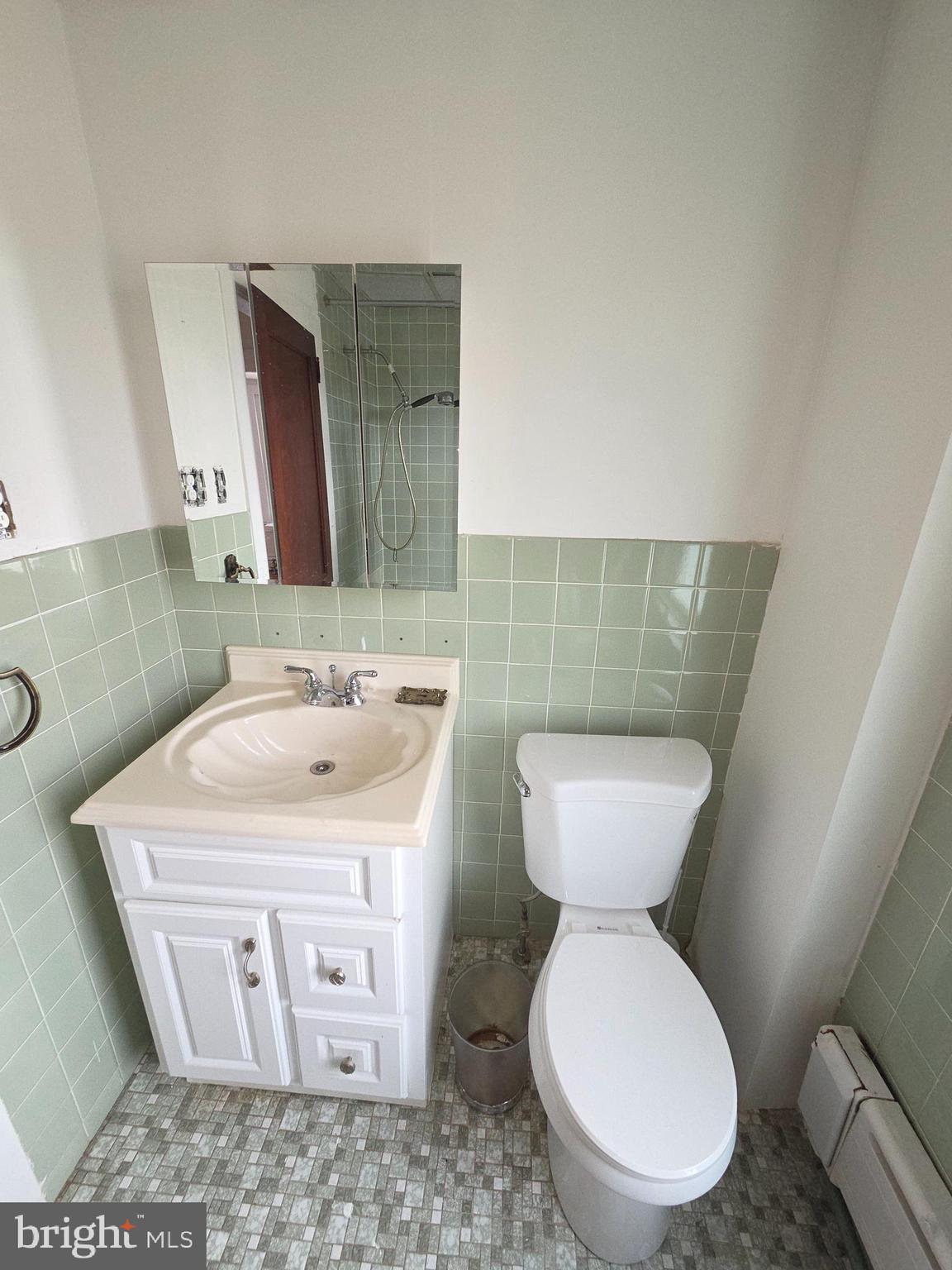 HOLME CIRCLE - Residential