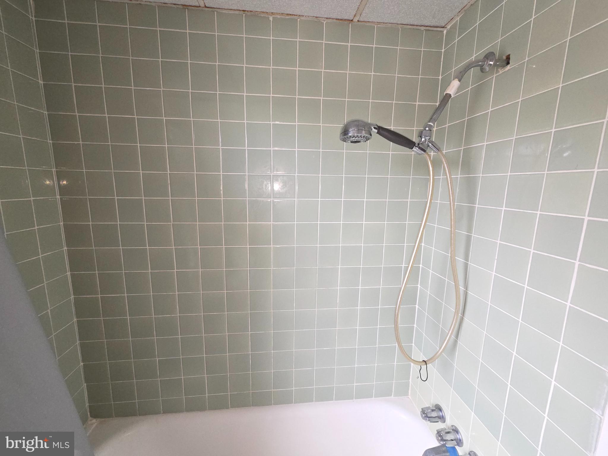 HOLME CIRCLE - Residential