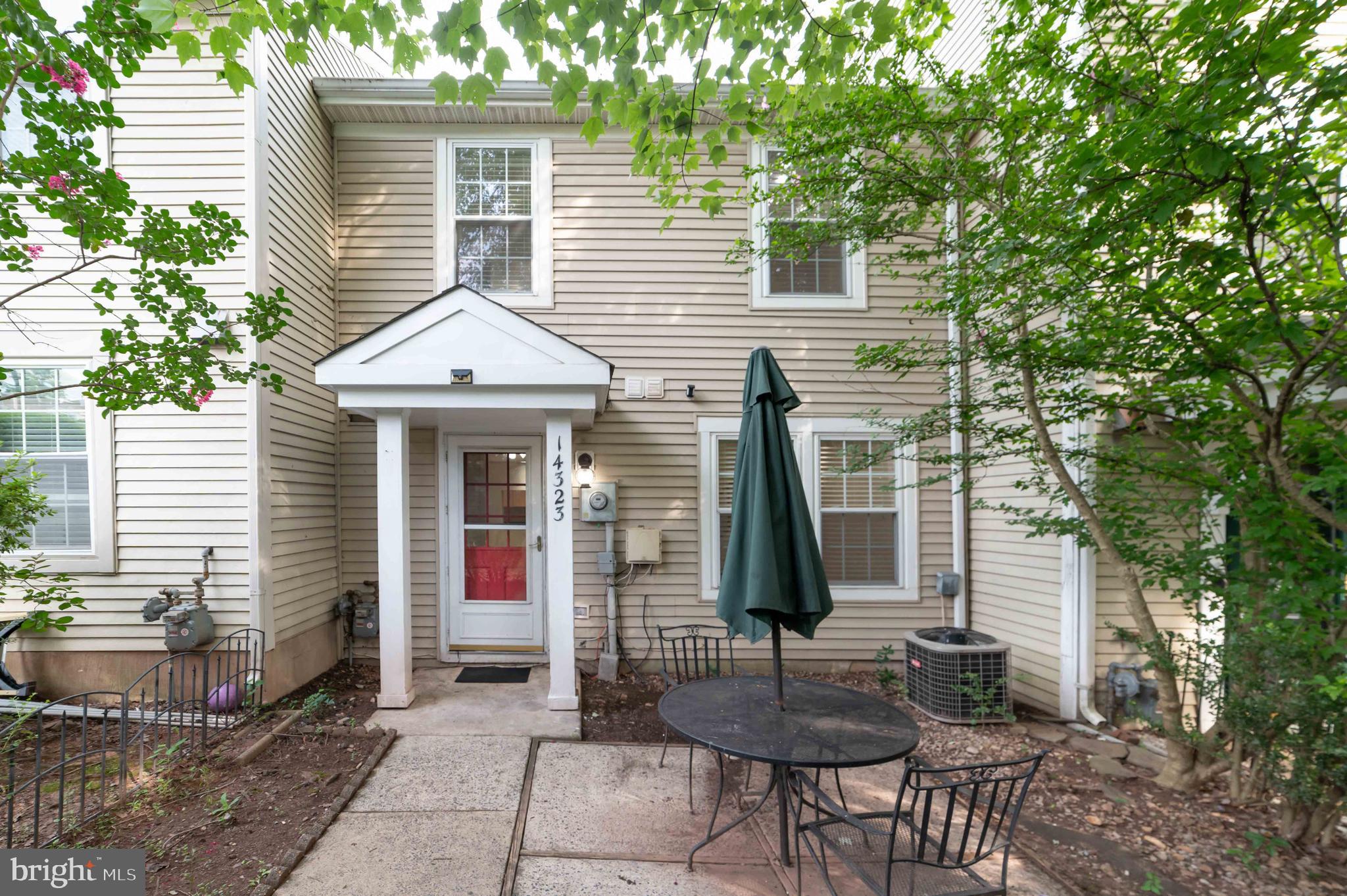 Charming town house in Centreville, So affordable, Renovated full bath 2019, Updated refrigerator, dishwasher Washer, Dryer, Heater and air conditioner etc.