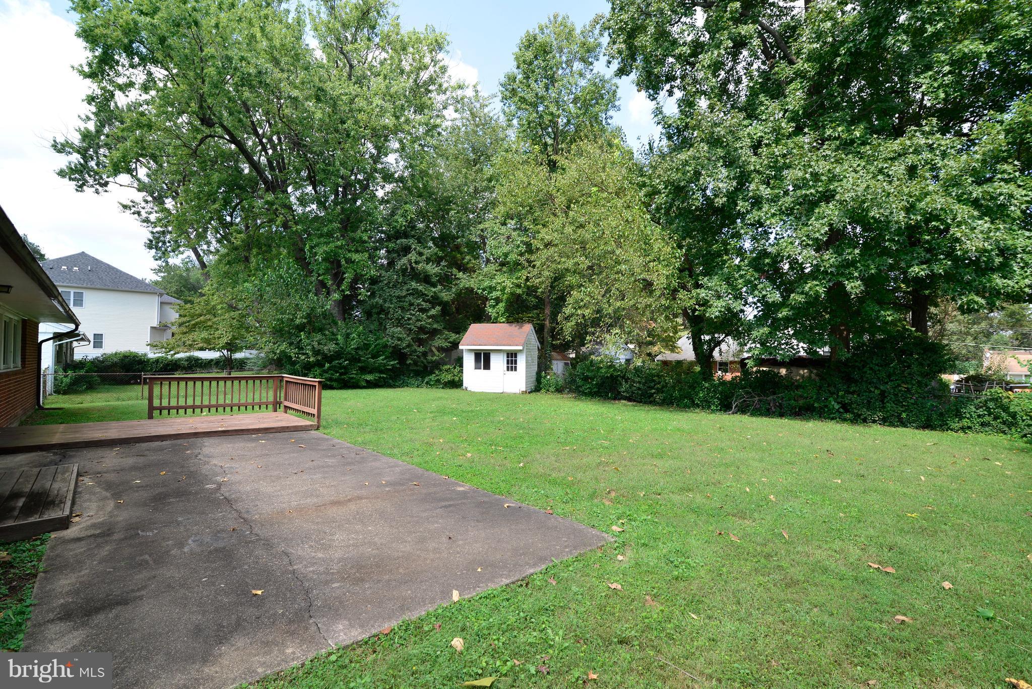 CRESTWOOD MANOR - Residential