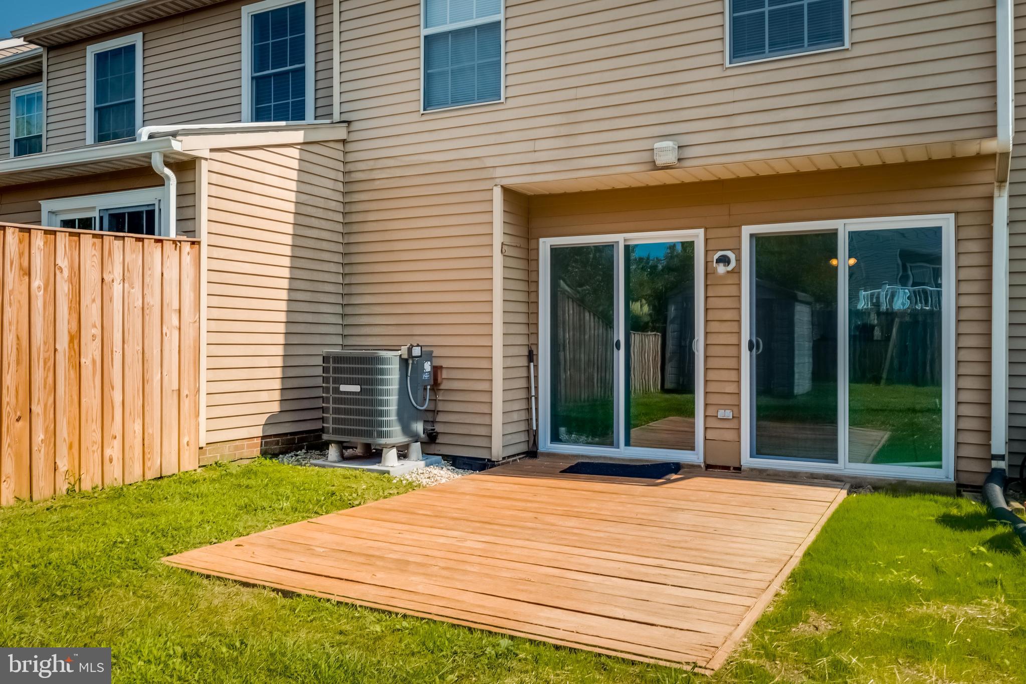 RIVERSIDE - Residential