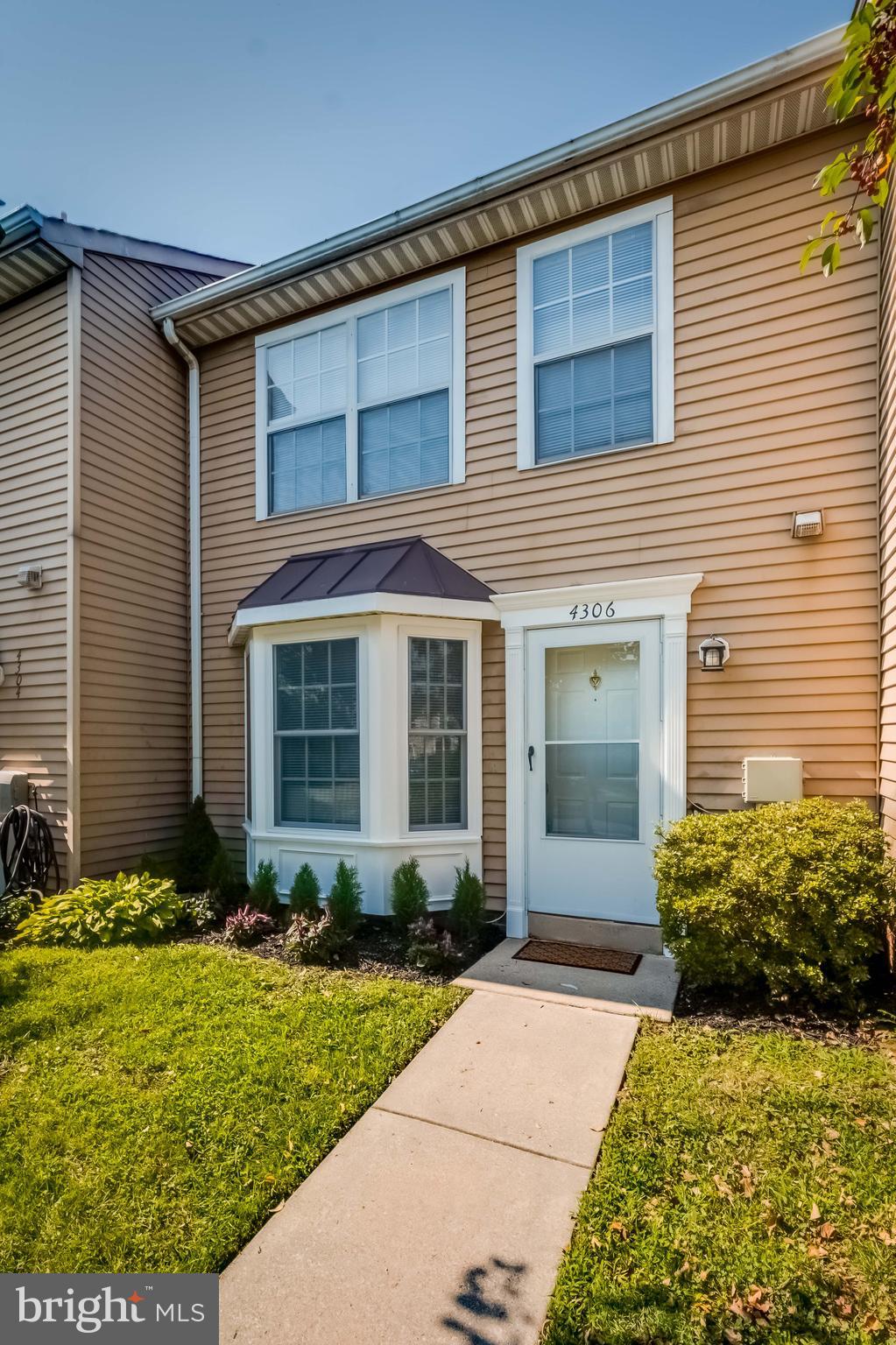 RIVERSIDE - Residential