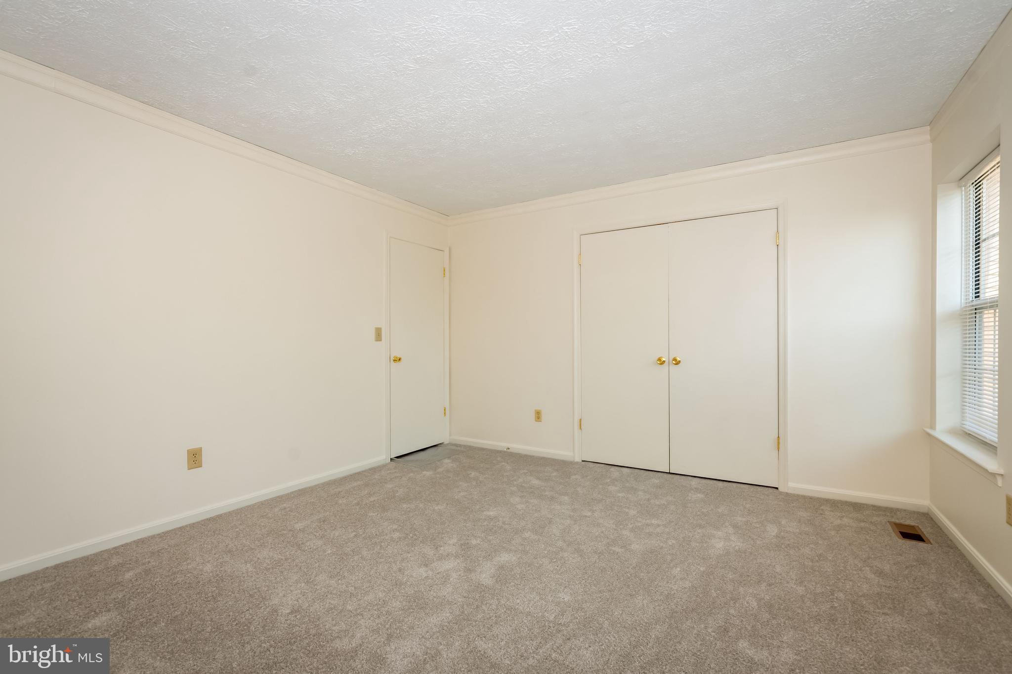 RIVERSIDE - Residential