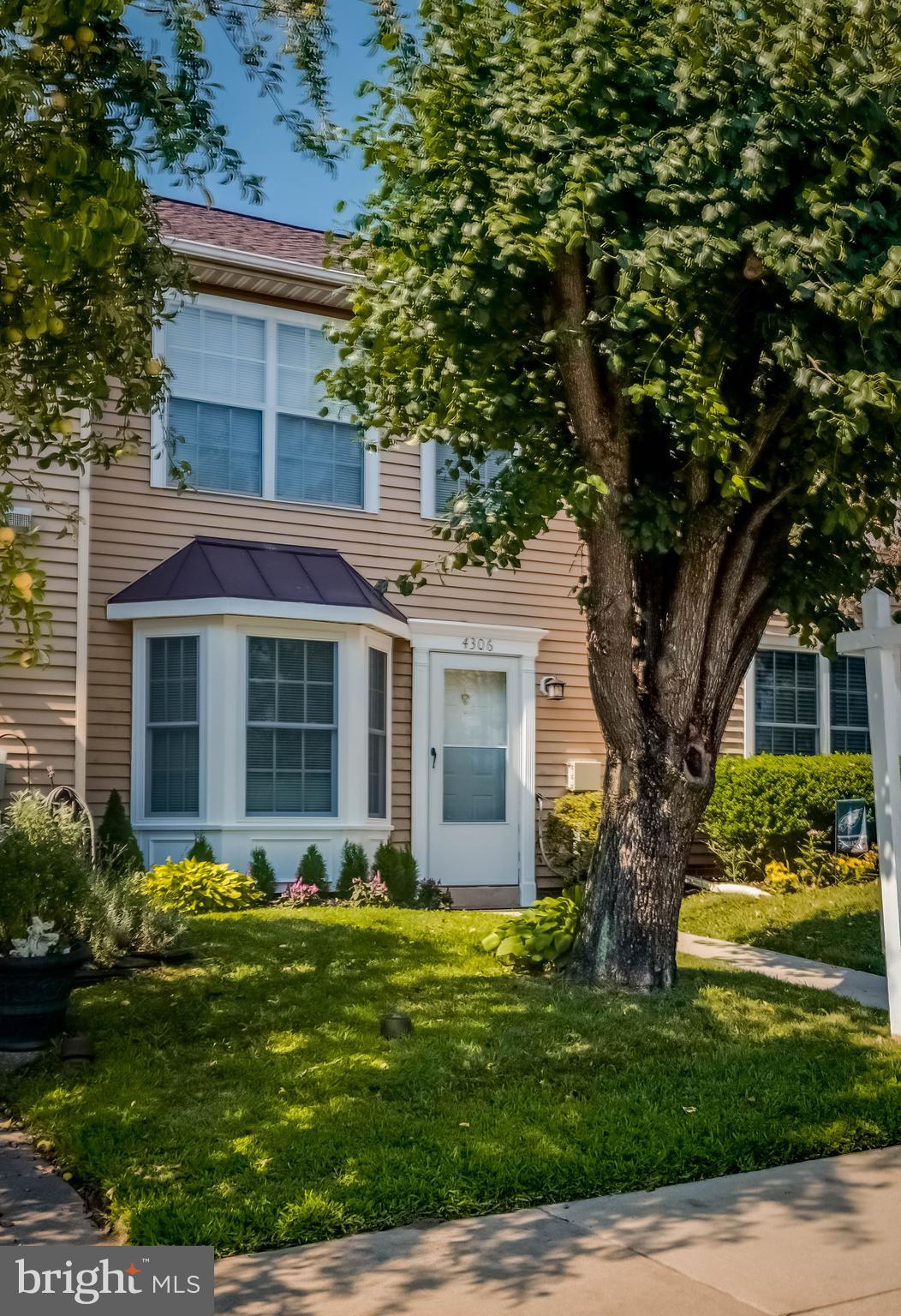 RIVERSIDE - Residential