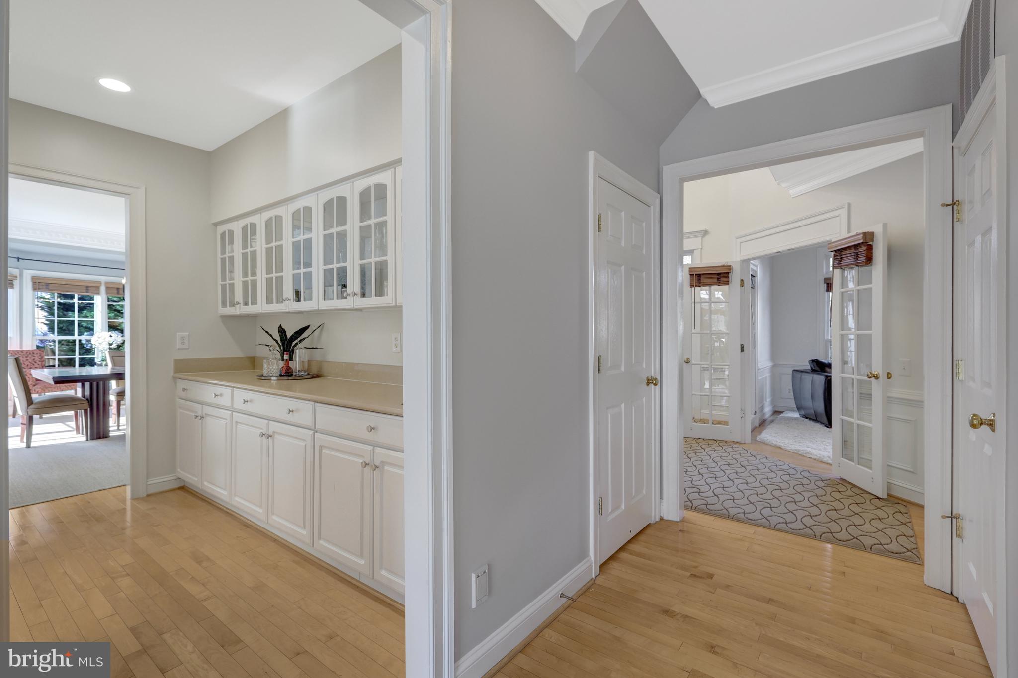 SMC MCLEAN - Residential