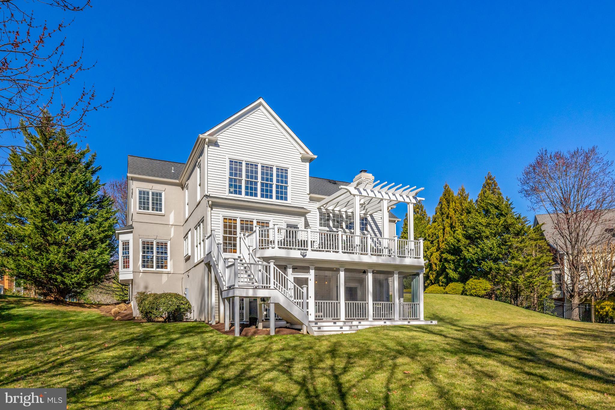 SMC MCLEAN - Residential