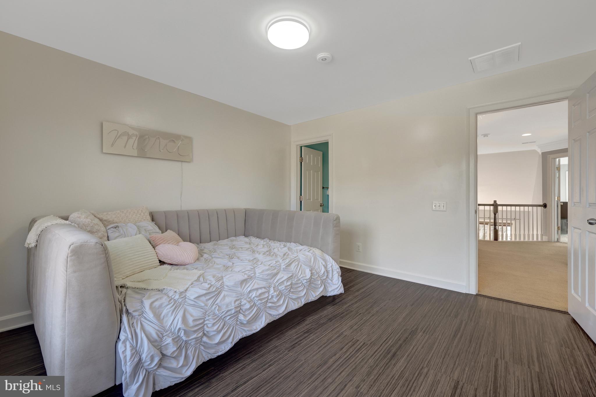 SMC MCLEAN - Residential