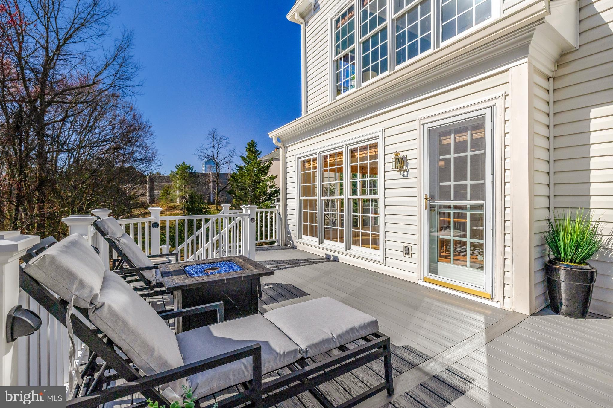 SMC MCLEAN - Residential