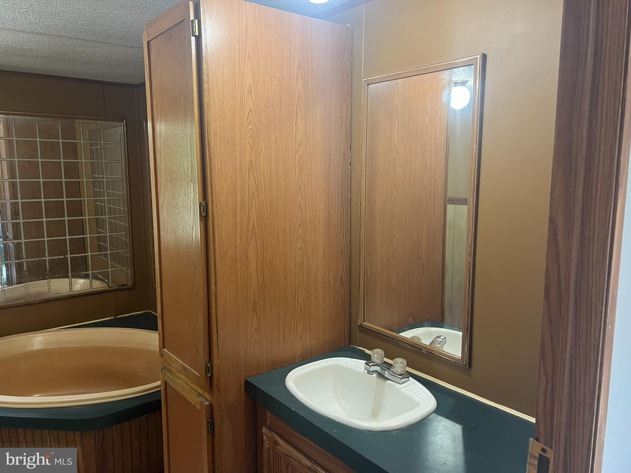 MINERAL COUNTY - Residential