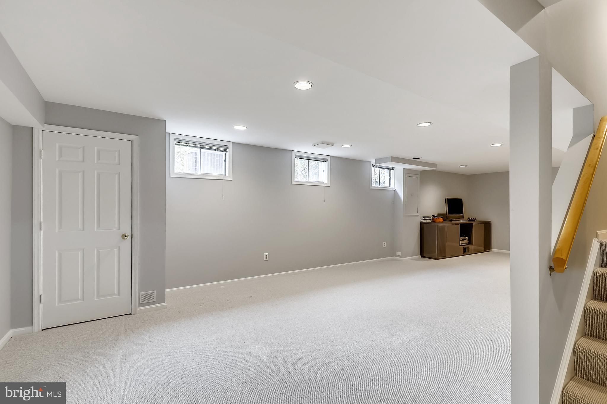 LAKE NORMANDY ESTATES - Residential