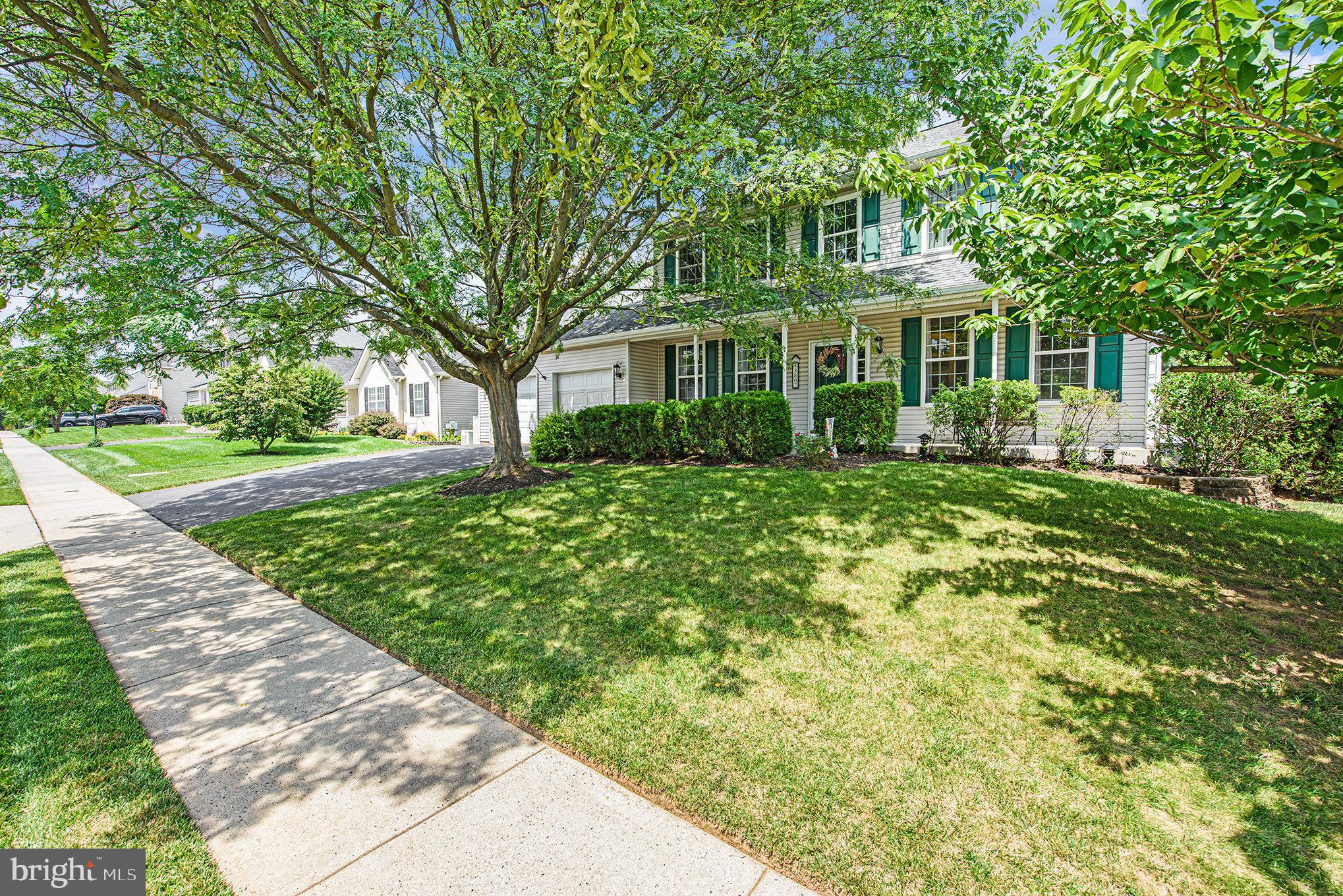 3807 VINCENT DRIVE