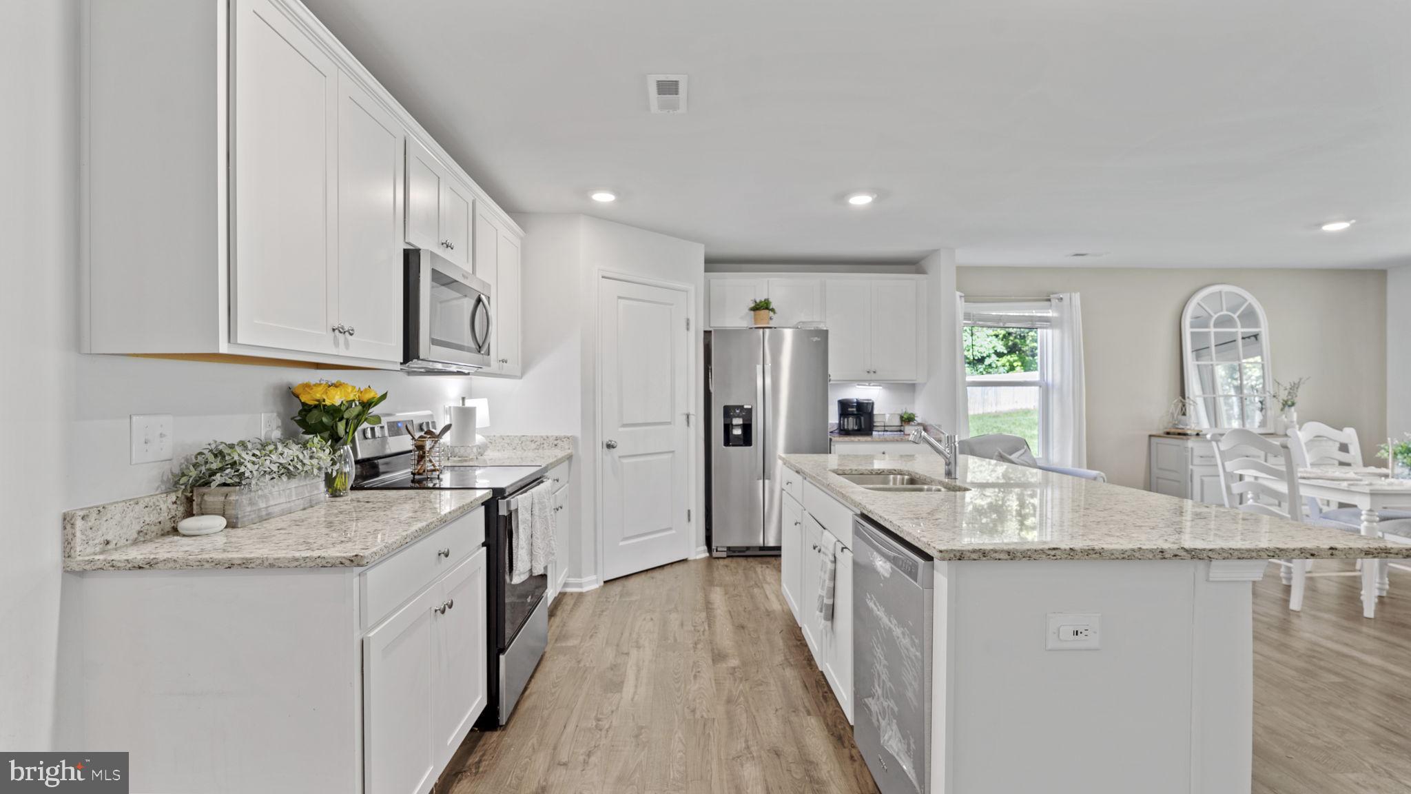 18075 COOLIDGE LANE