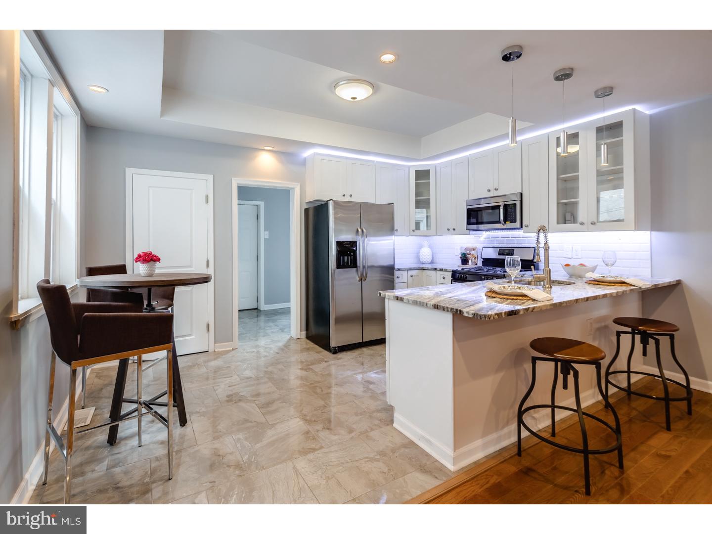 UNIVERSITY CITY - Residential