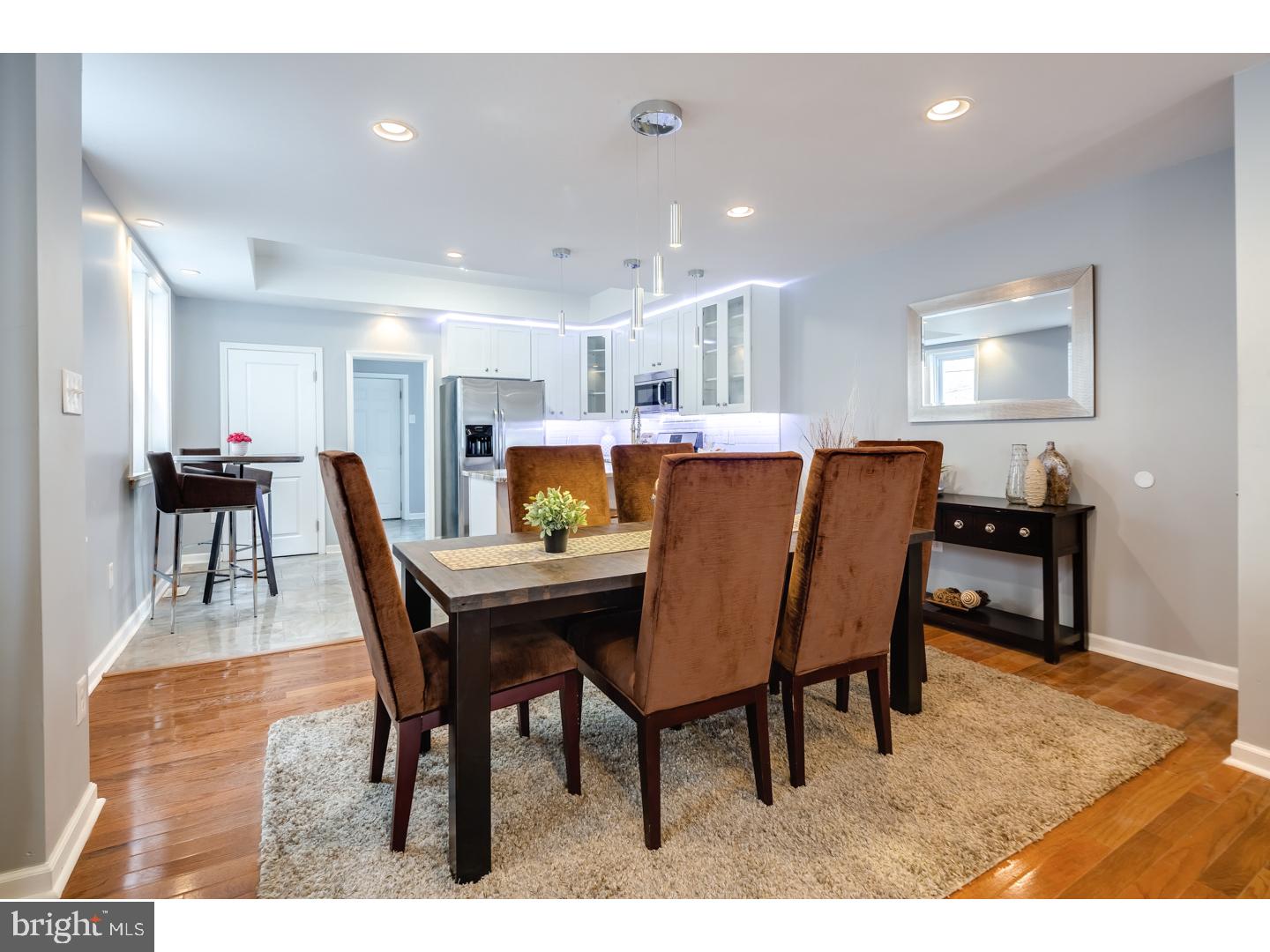 UNIVERSITY CITY - Residential