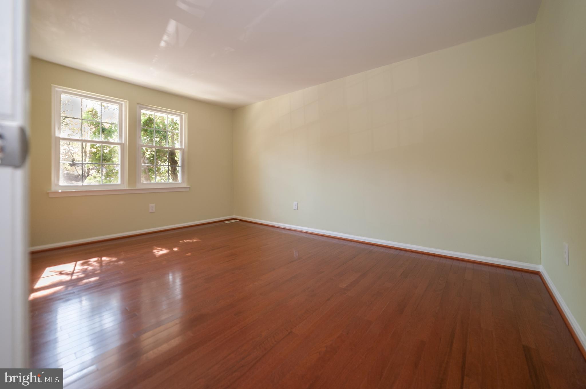 BURKE CENTRE - Residential Lease