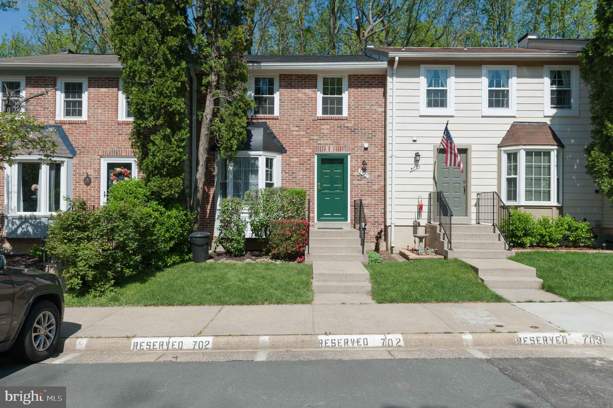 5725 WALNUT WOOD LANE