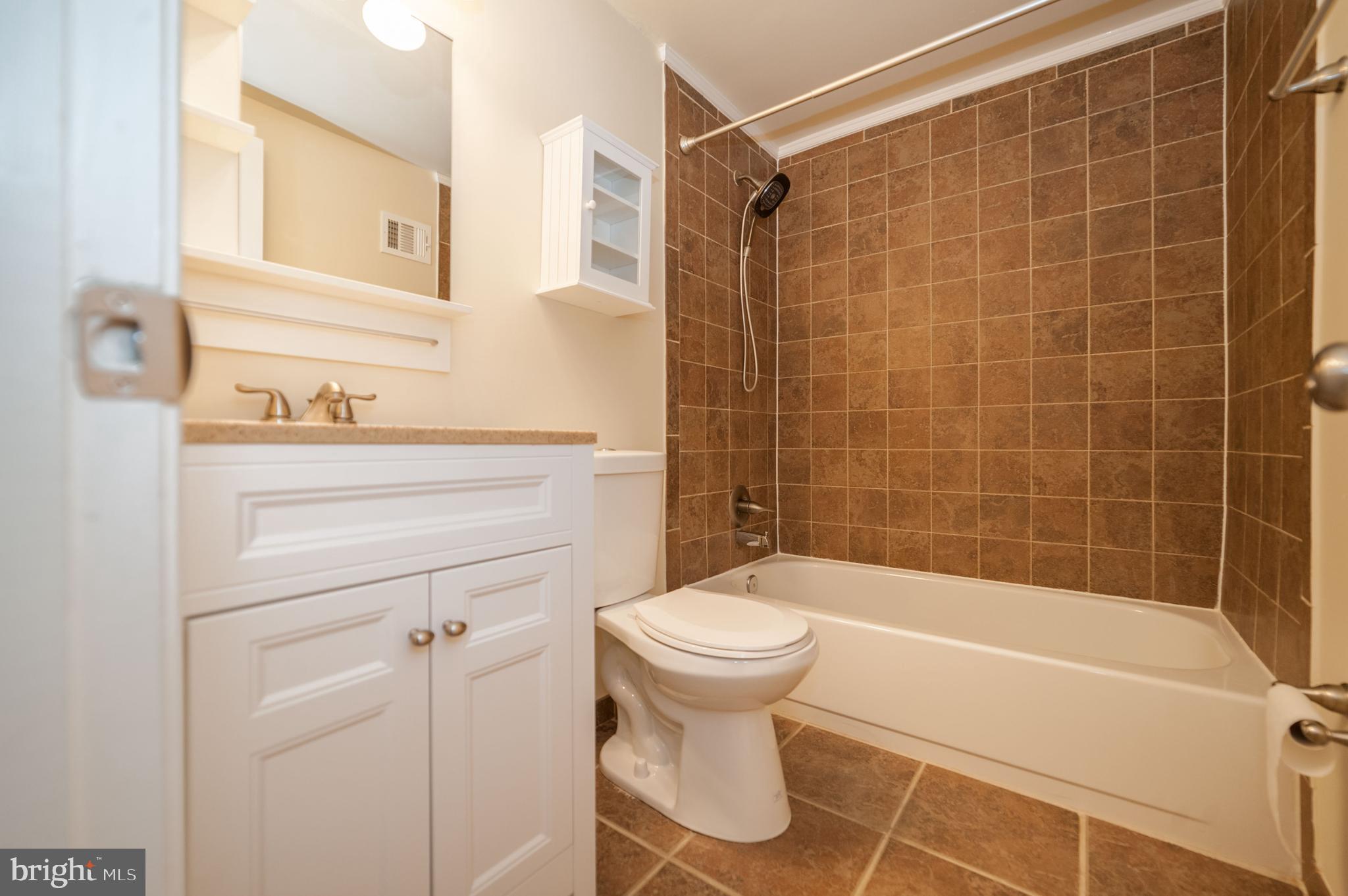 BURKE CENTRE - Residential Lease