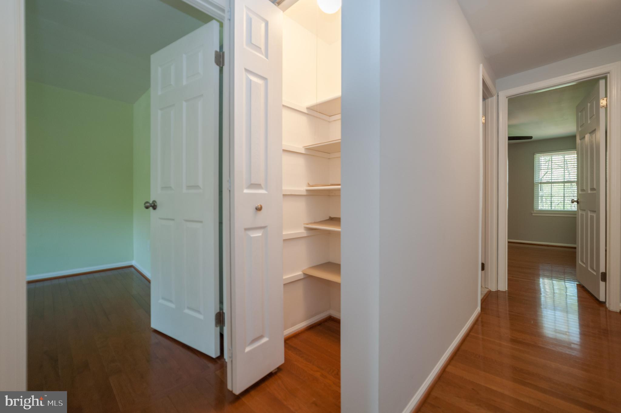 BURKE CENTRE - Residential Lease