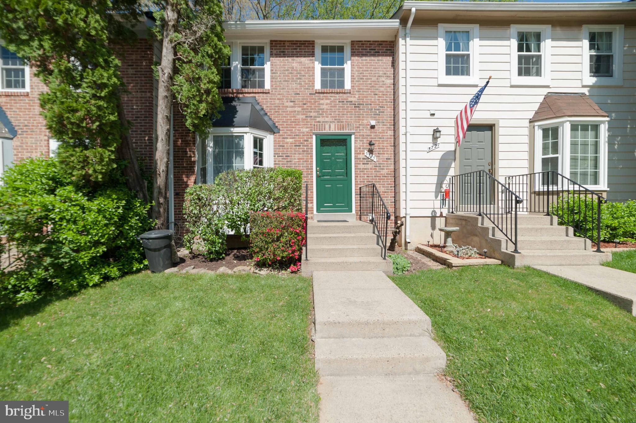 BURKE CENTRE - Residential Lease