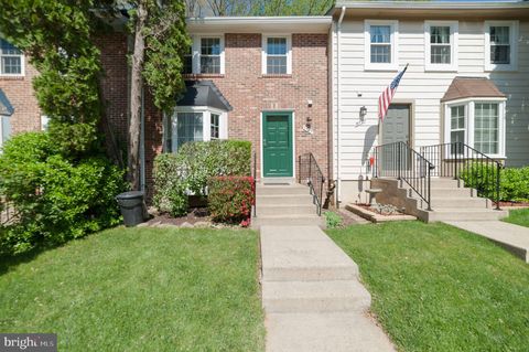 5725 WALNUT WOOD LANE BURKE VA 22015