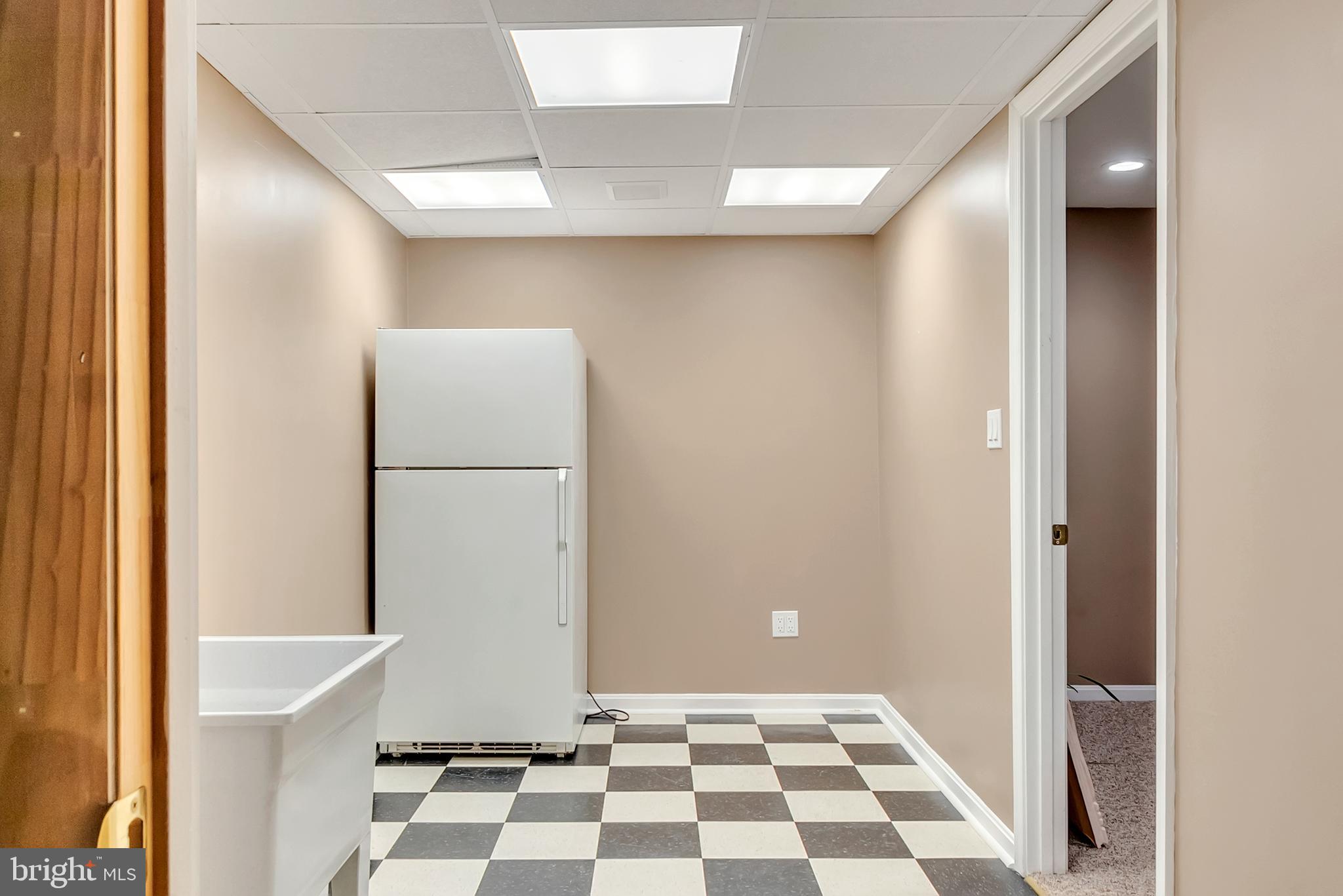 SOUTH CARROLL ESTATES - Residential