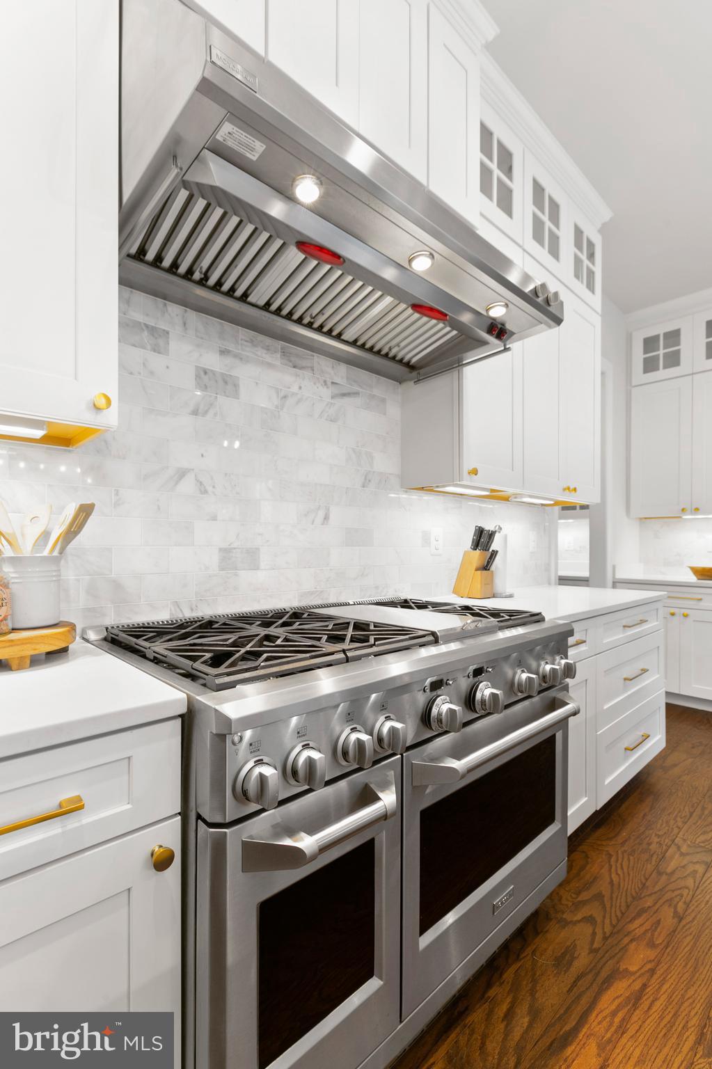 WEATHERSTONE - Residential