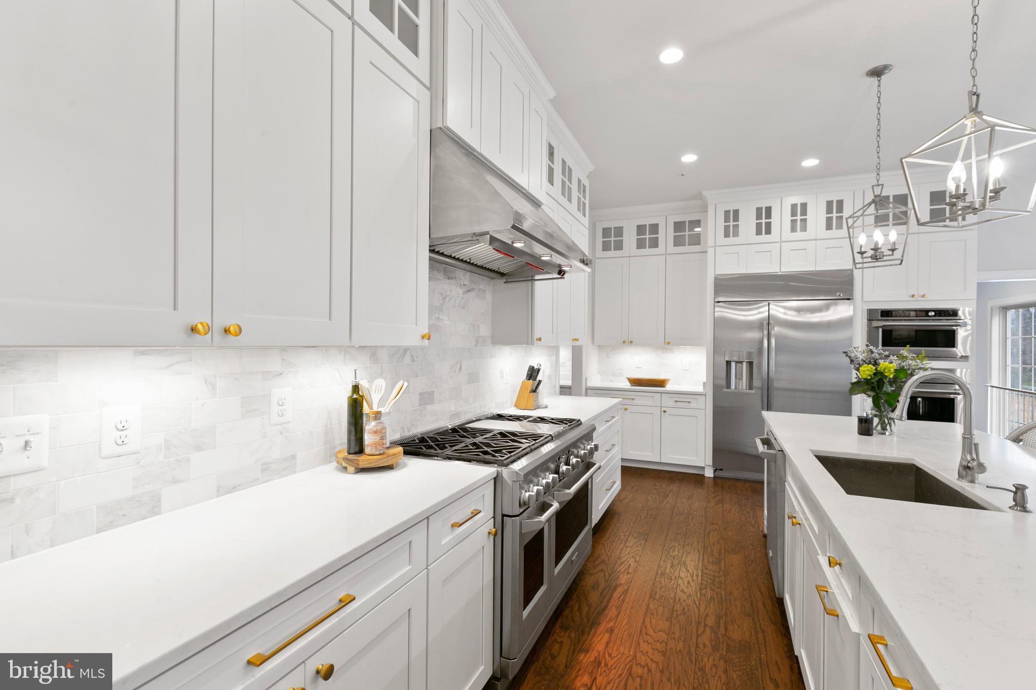 WEATHERSTONE - Residential