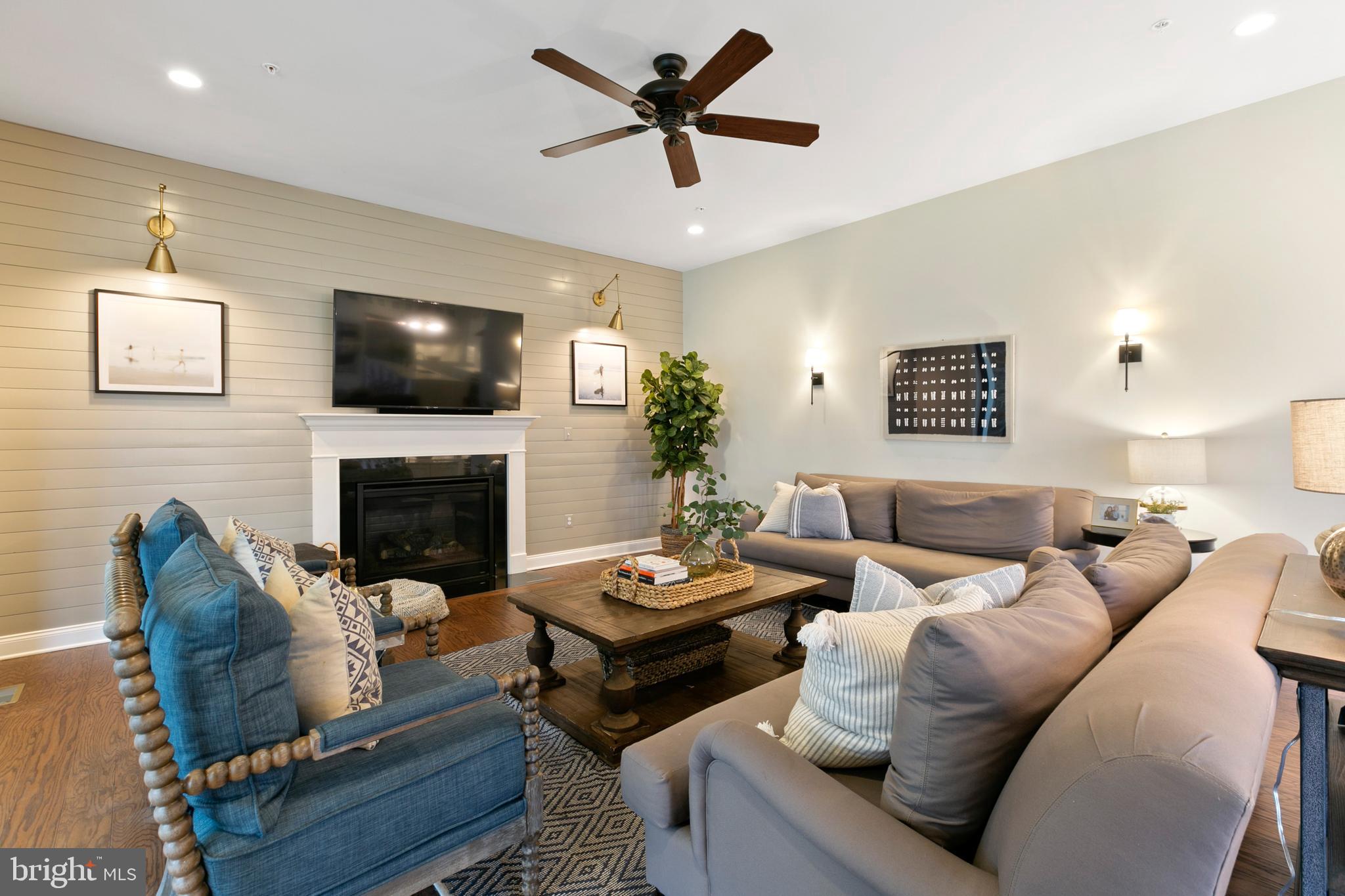 WEATHERSTONE - Residential