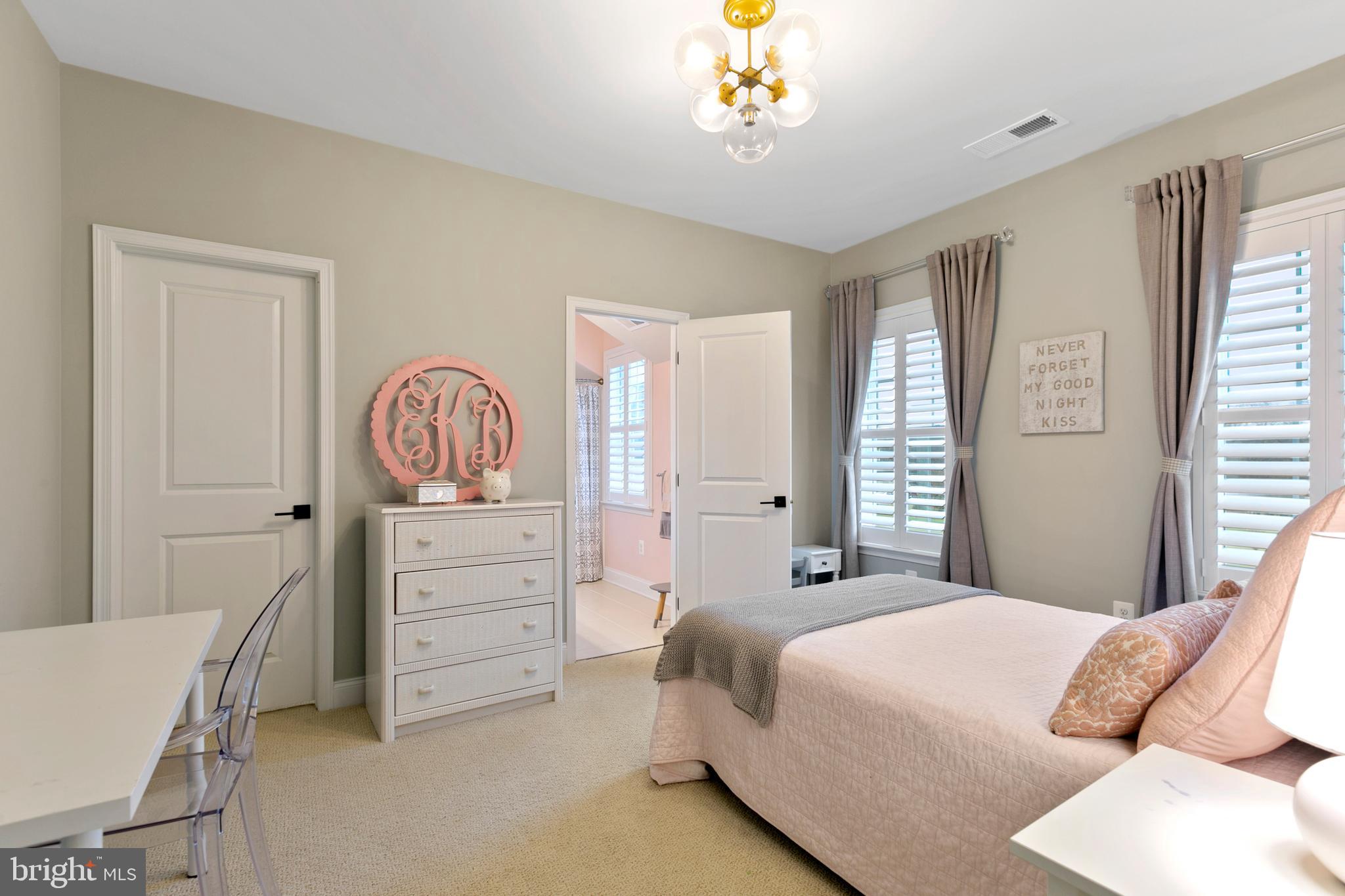 WEATHERSTONE - Residential