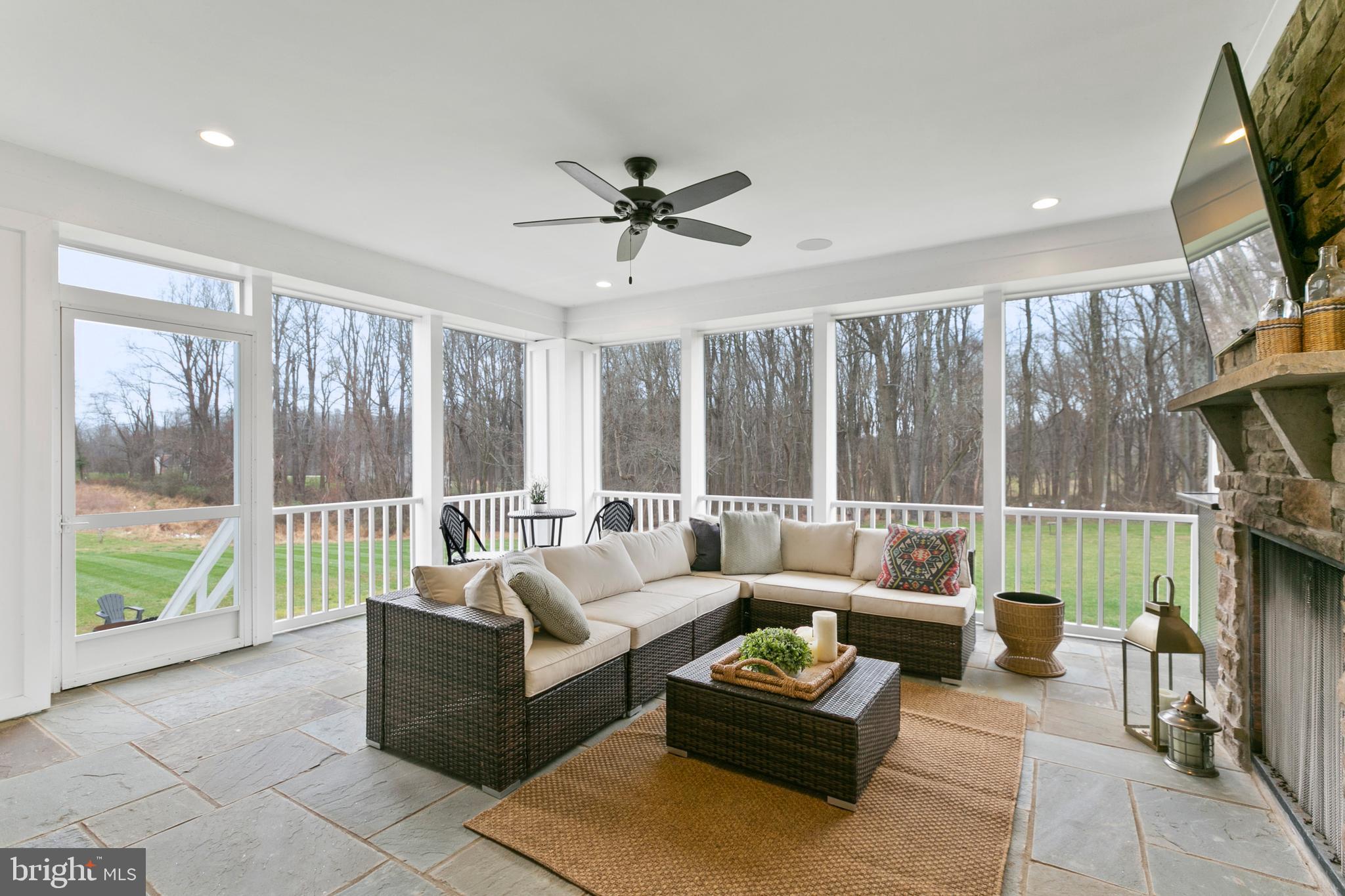 WEATHERSTONE - Residential