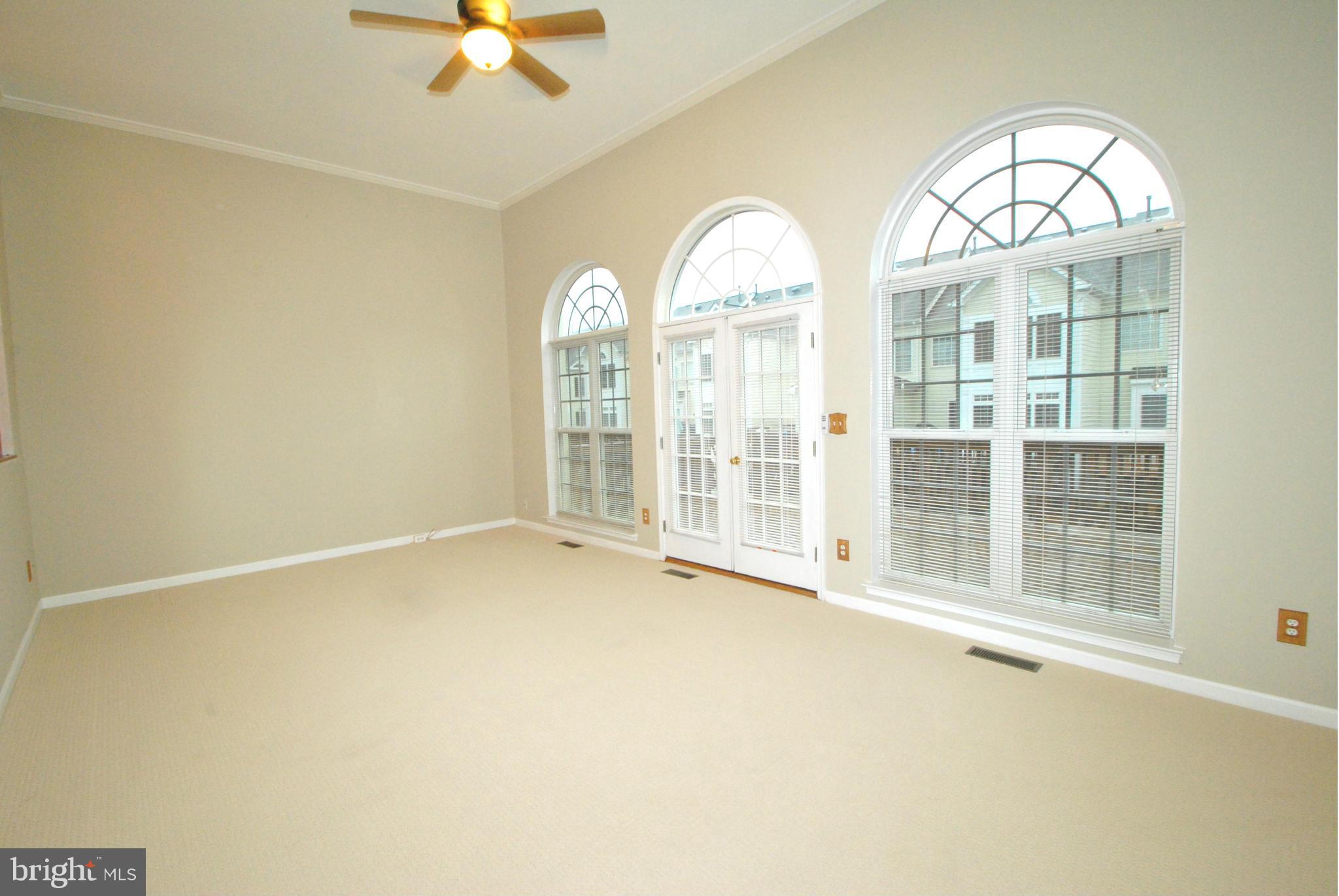 SOUTH RIDING - Residential