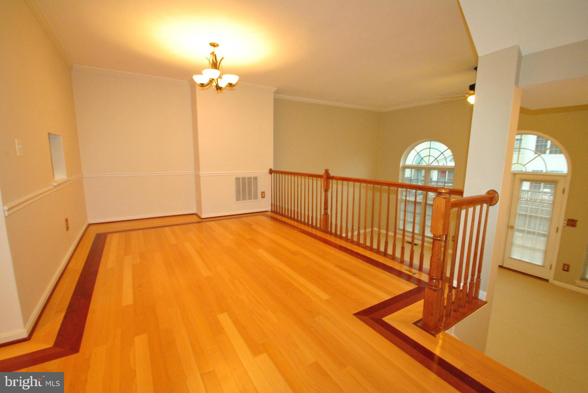 SOUTH RIDING - Residential