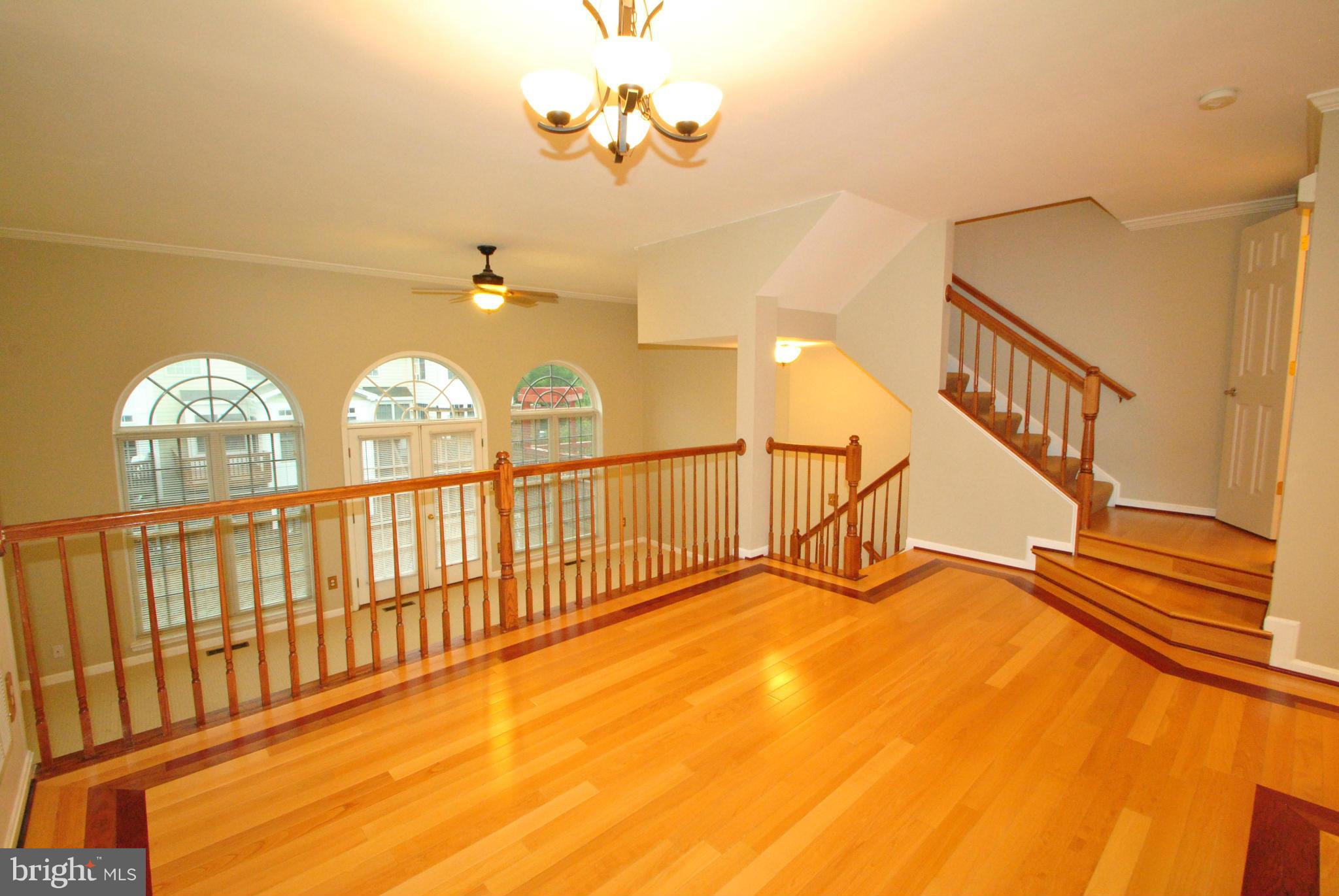 SOUTH RIDING - Residential