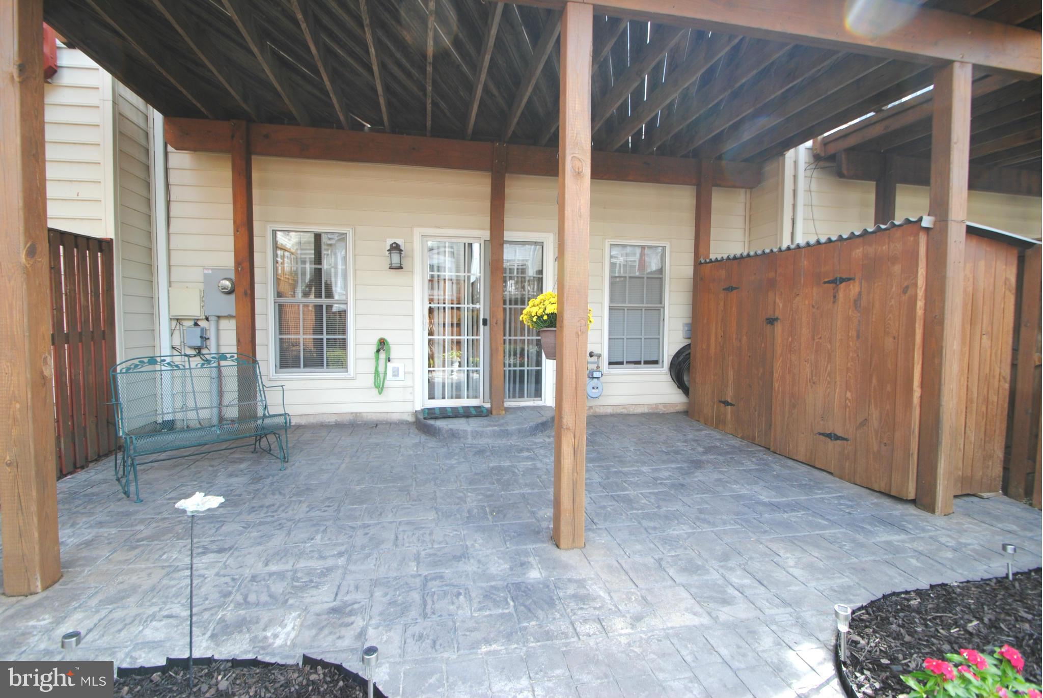 SOUTH RIDING - Residential