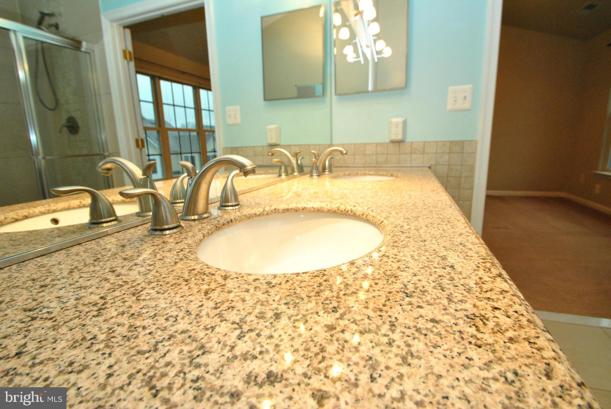 SOUTH RIDING - Residential