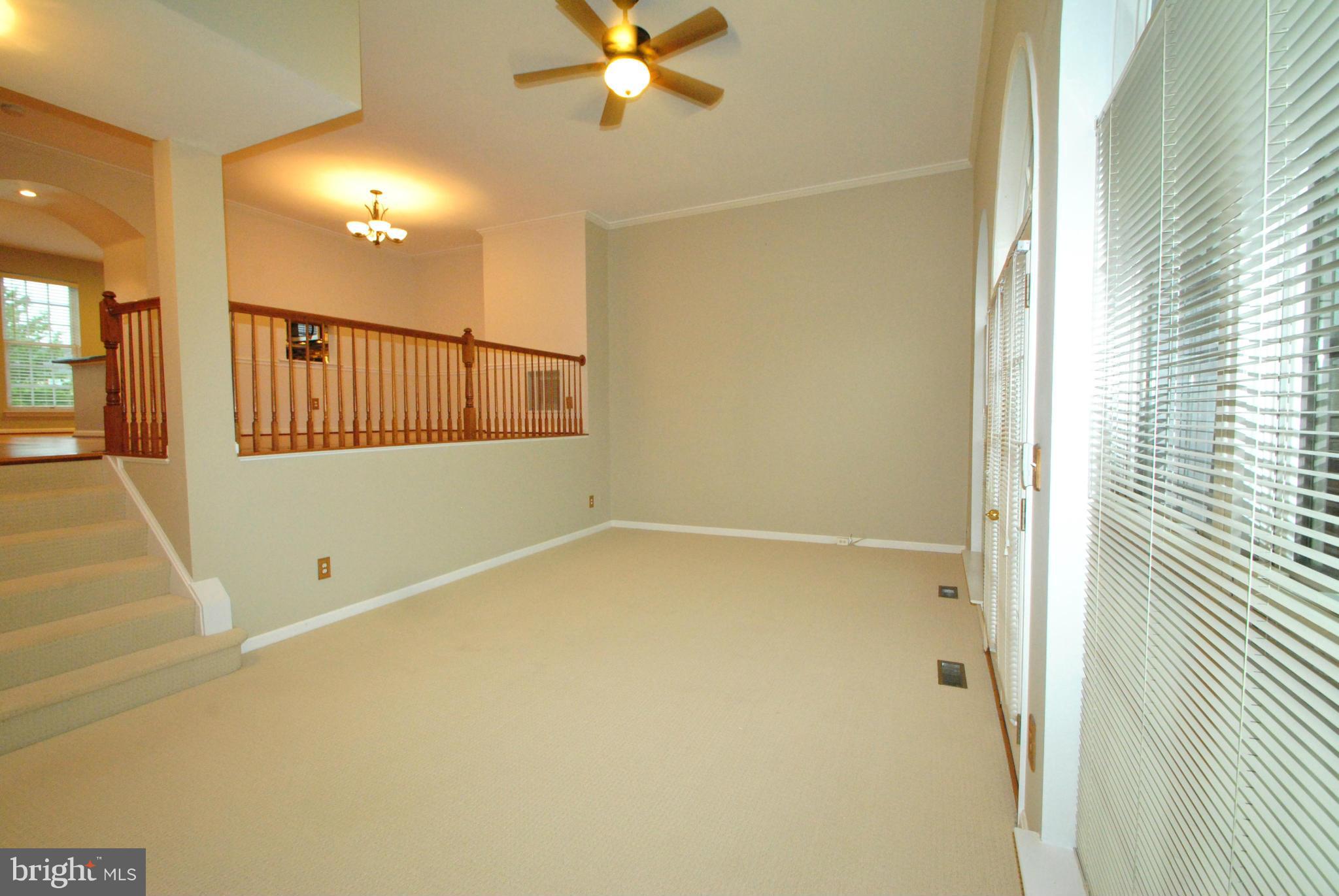 SOUTH RIDING - Residential