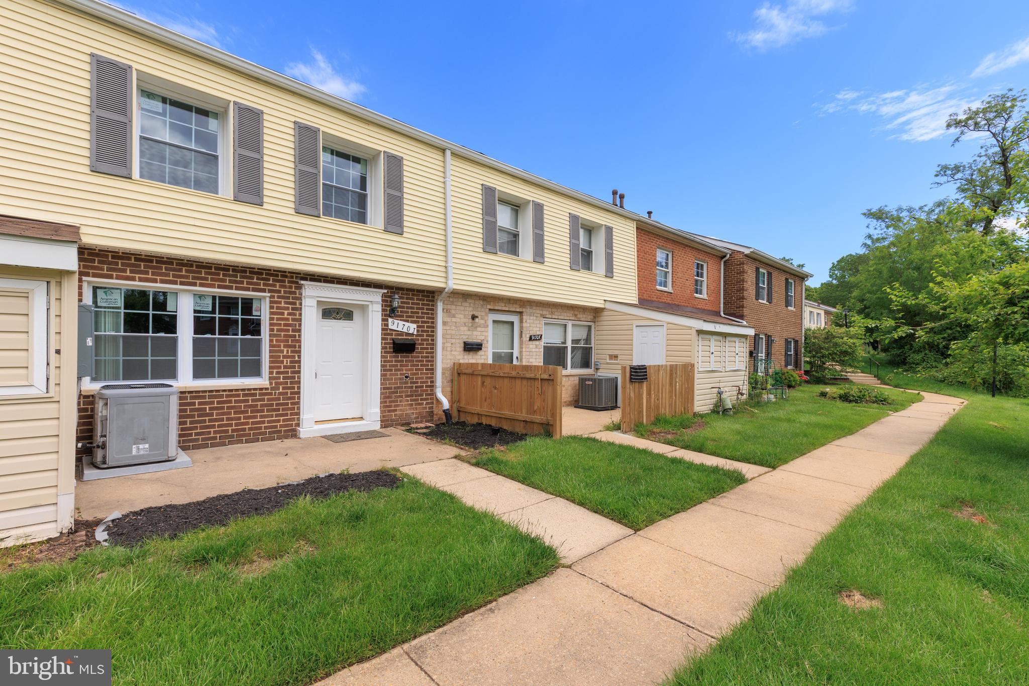 WHISKEY BOTTOM - Residential