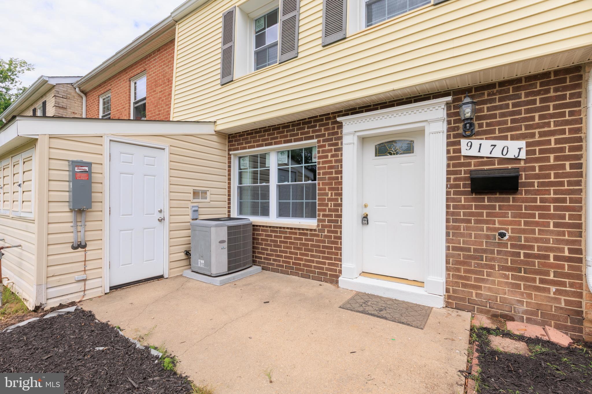 WHISKEY BOTTOM - Residential