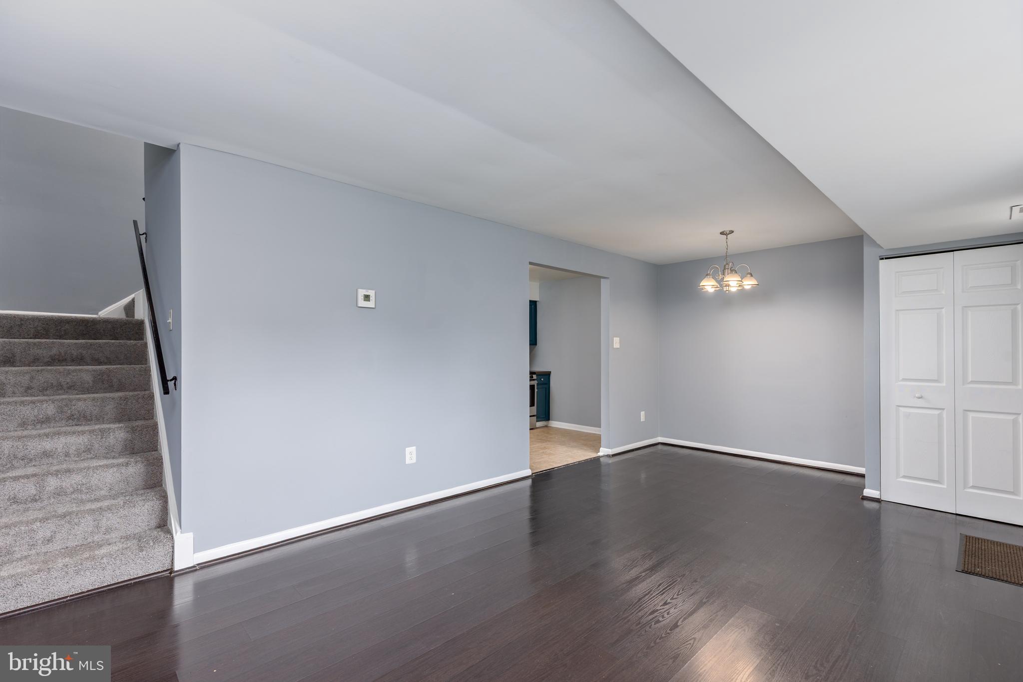 WHISKEY BOTTOM - Residential