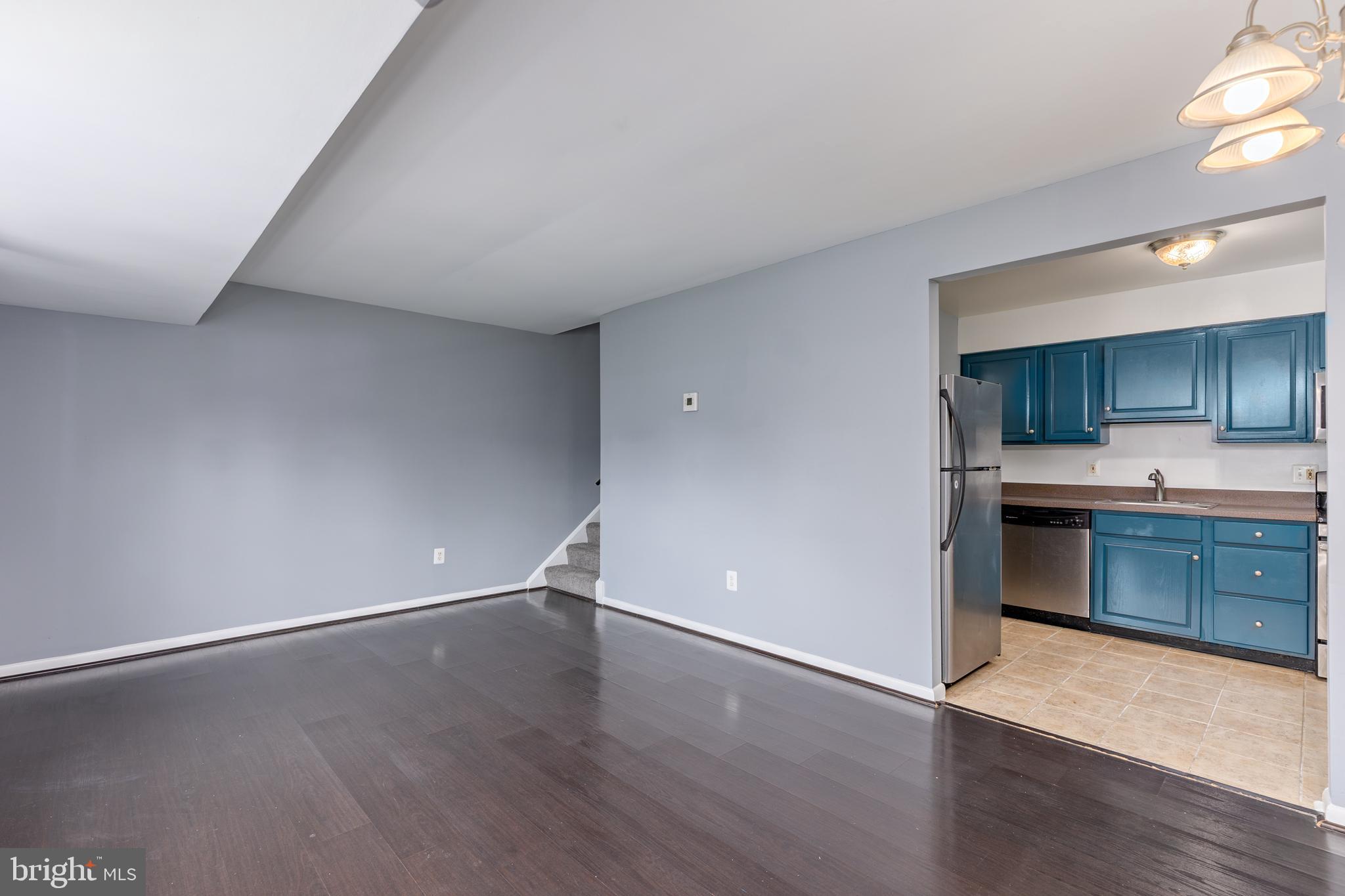 WHISKEY BOTTOM - Residential